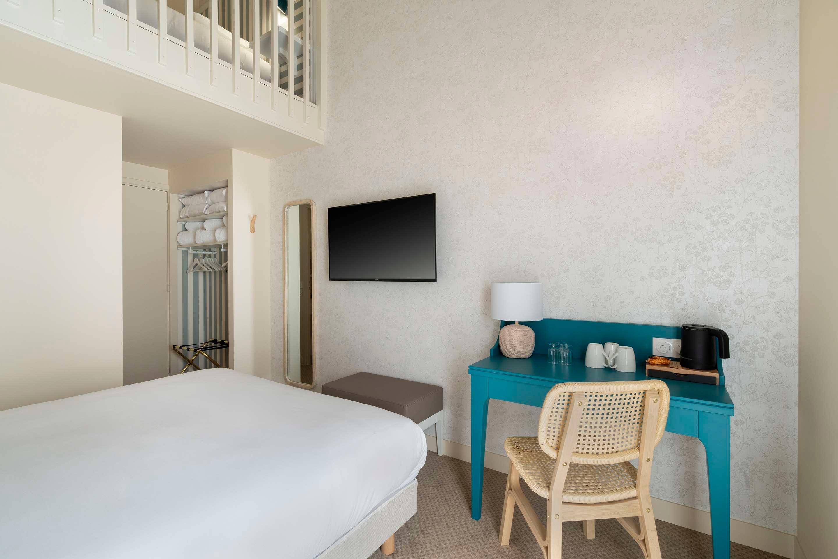 Family Room Standard