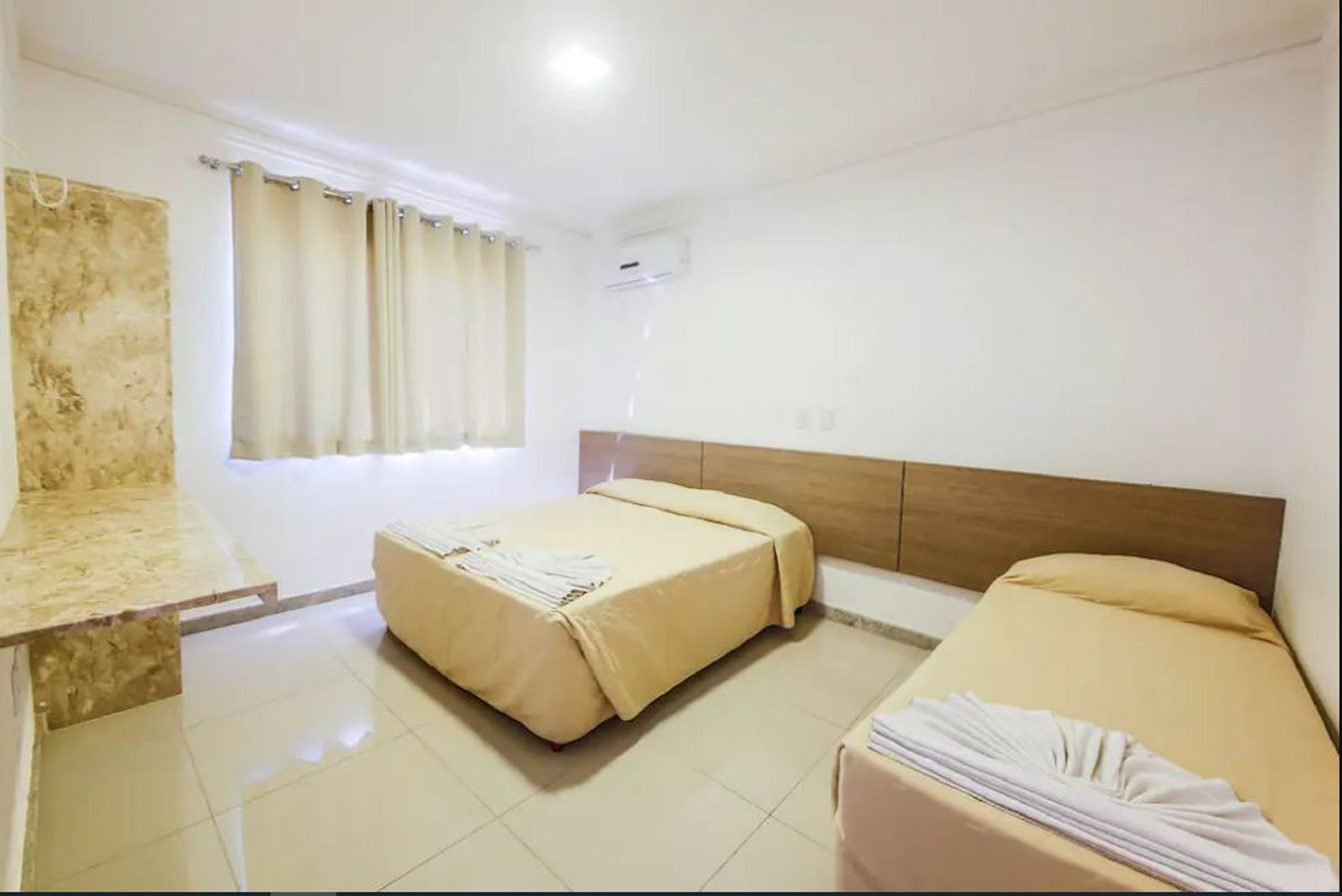 Family Room Capacity 2