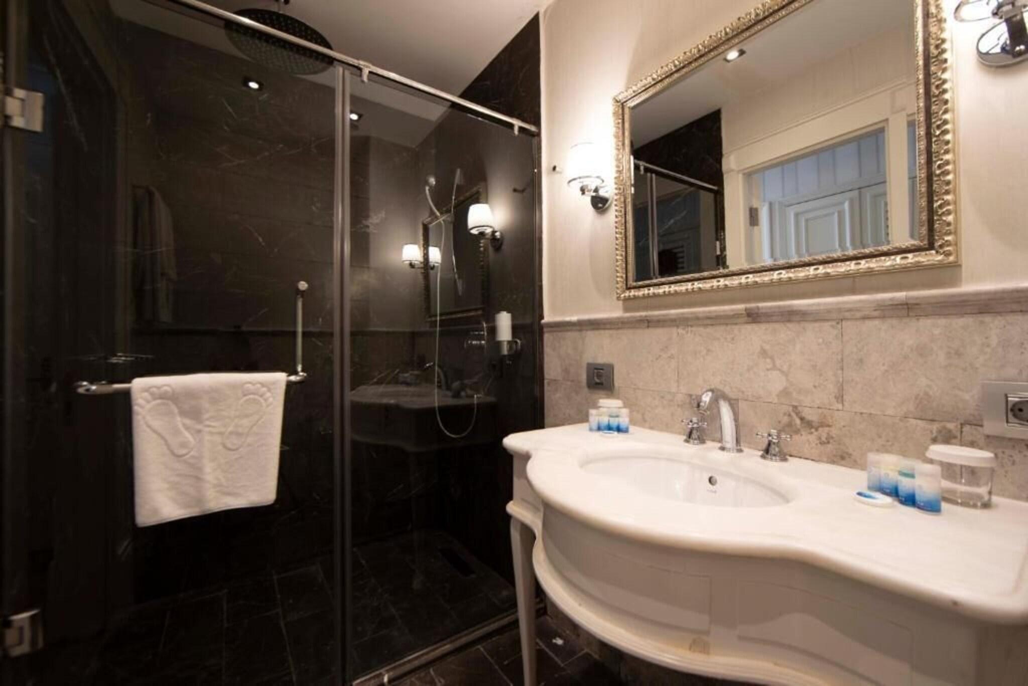 Double or Twin Deluxe with Views