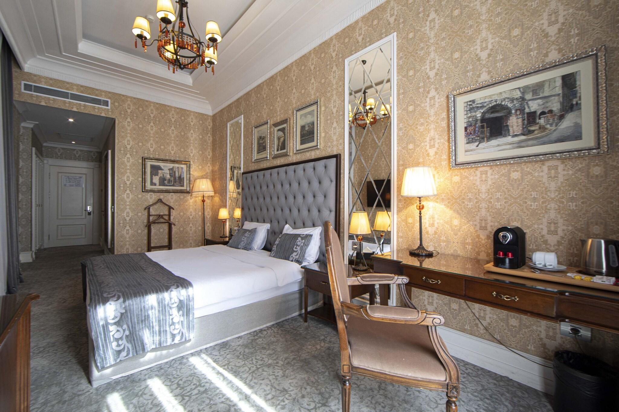 Double or Twin Deluxe with Views