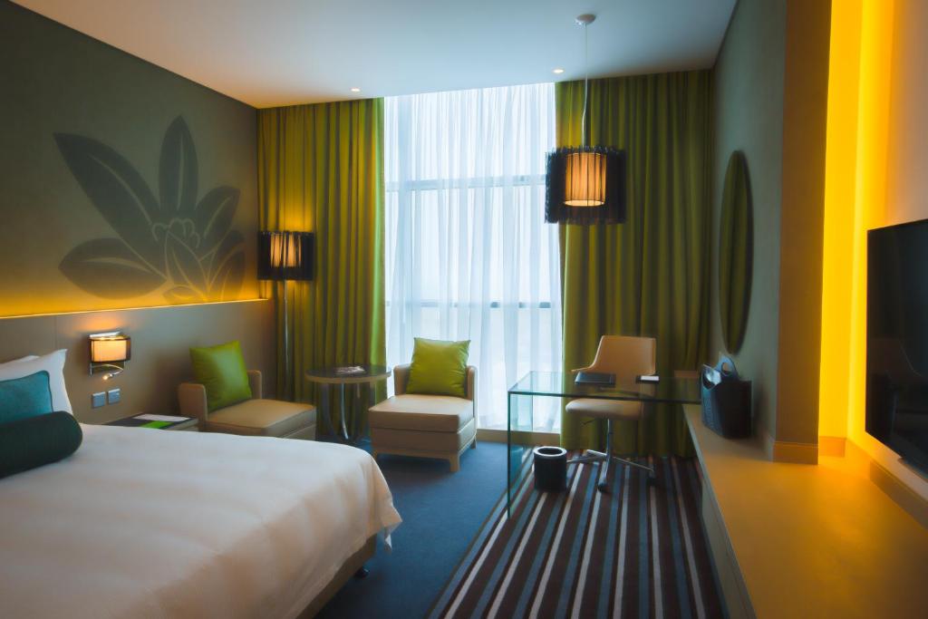 Double Guest Room King Bed