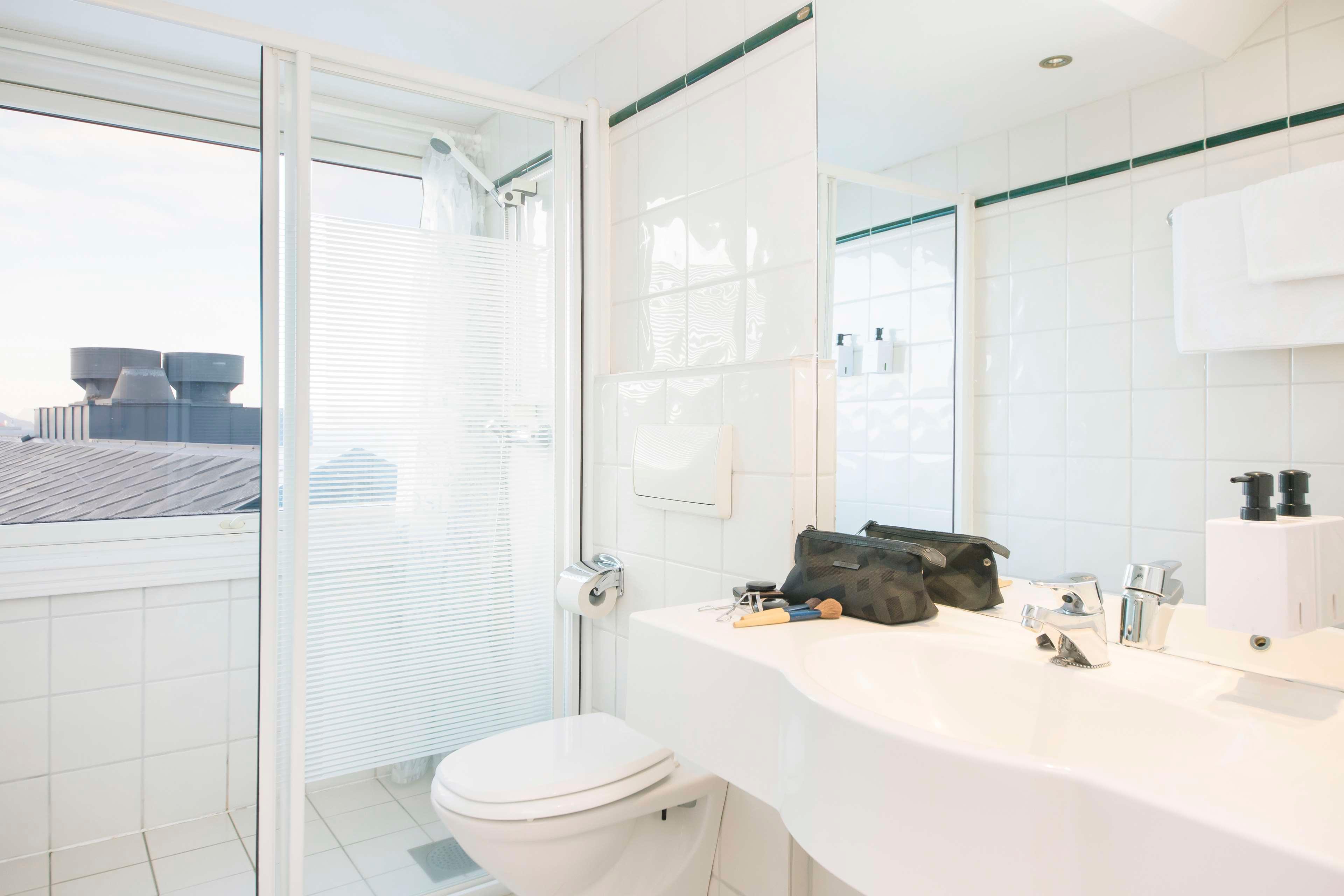 Double Queen Size Bed