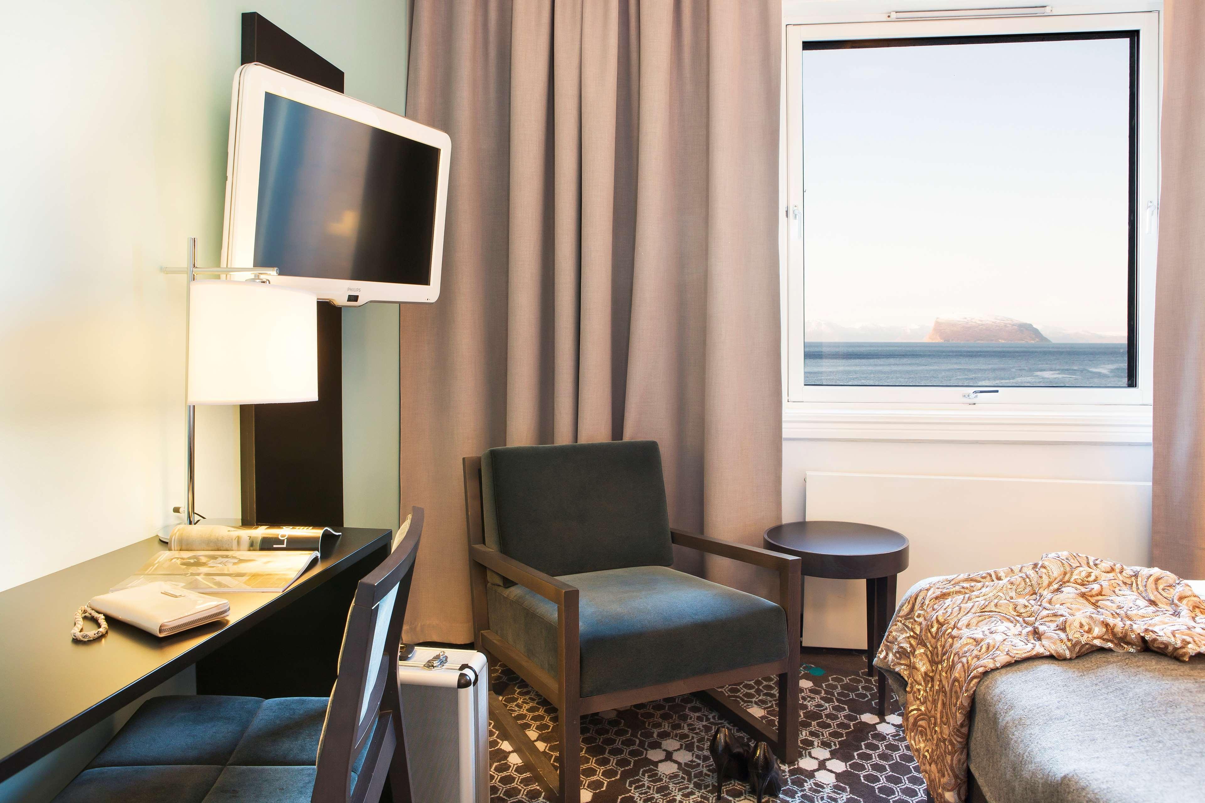 Double Single Queen Size Bed