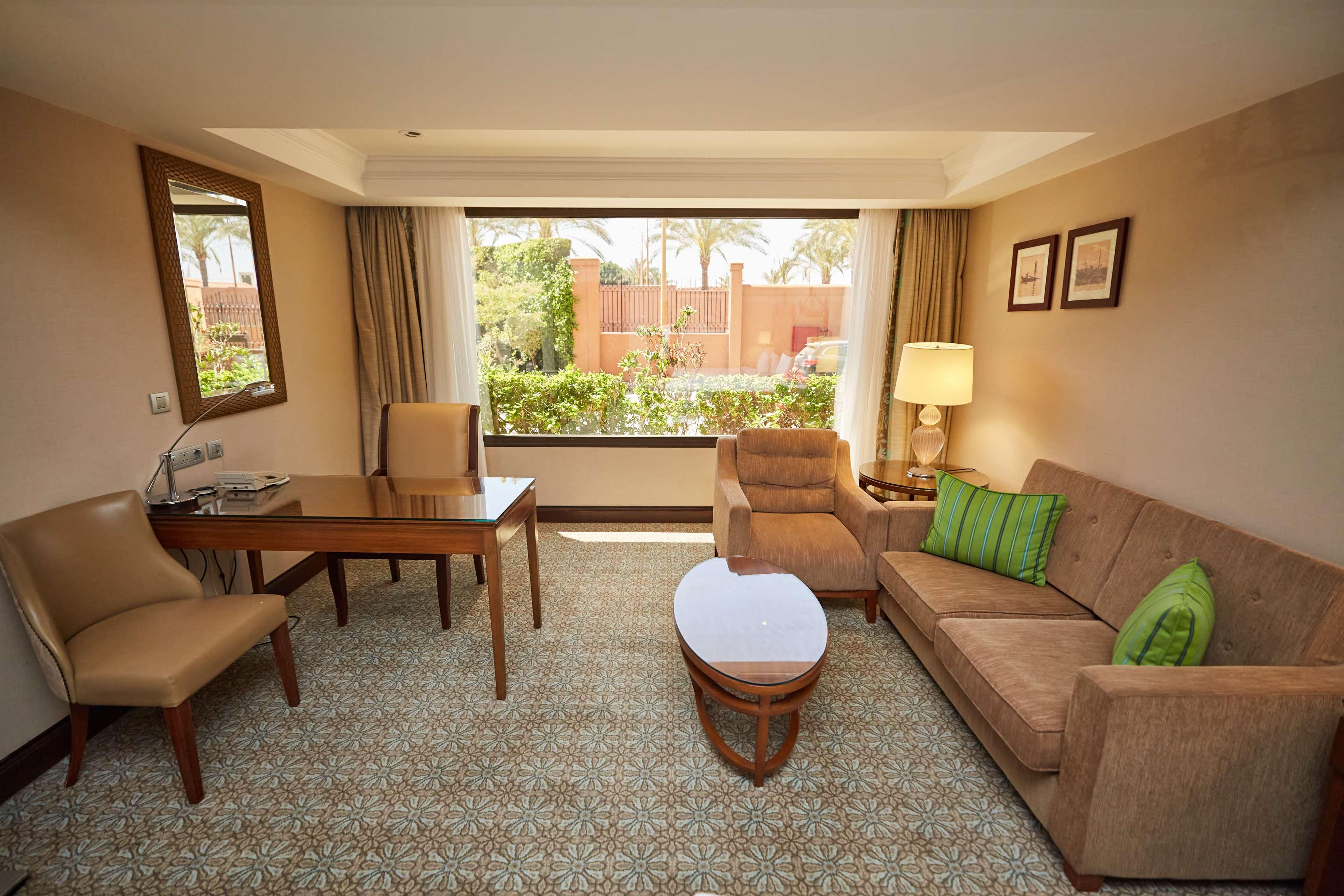 Family Room King Size Bed