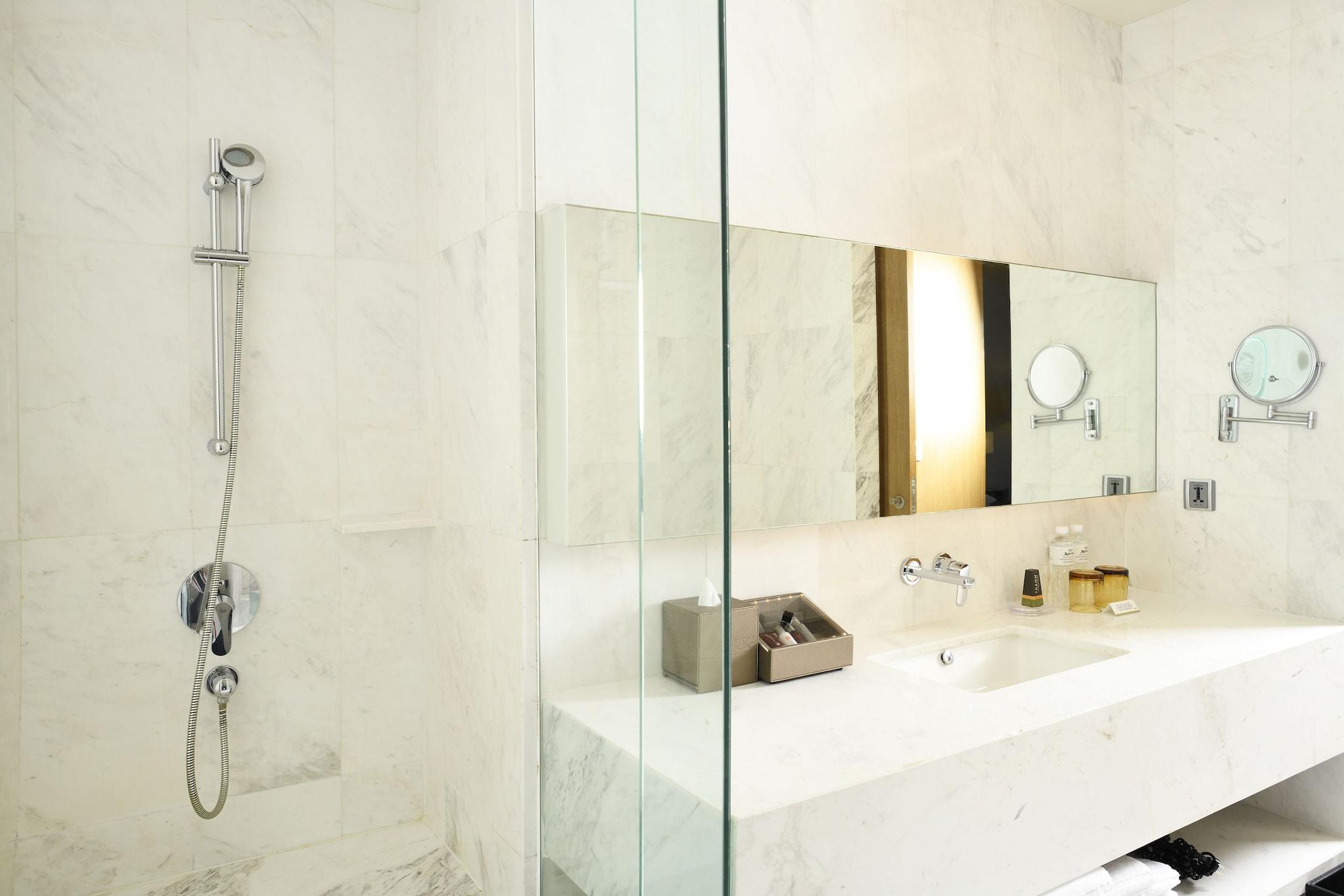 Apartment City View King Bed