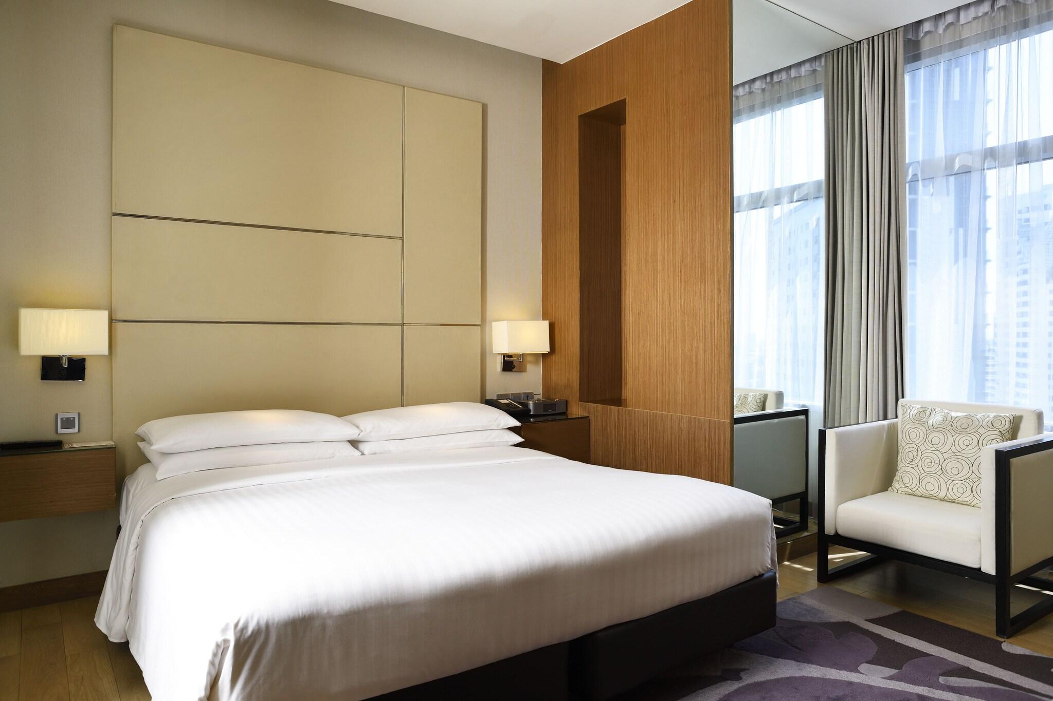 Apartment City View King Bed