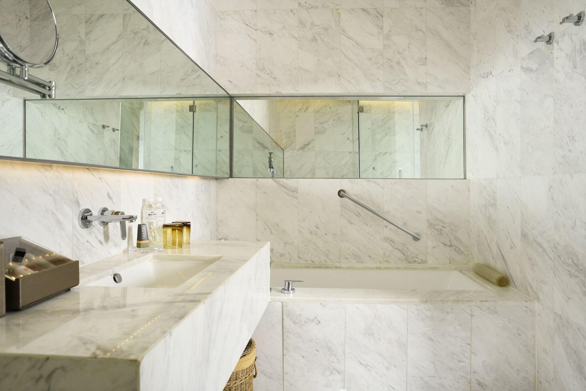 Apartment City View King Bed