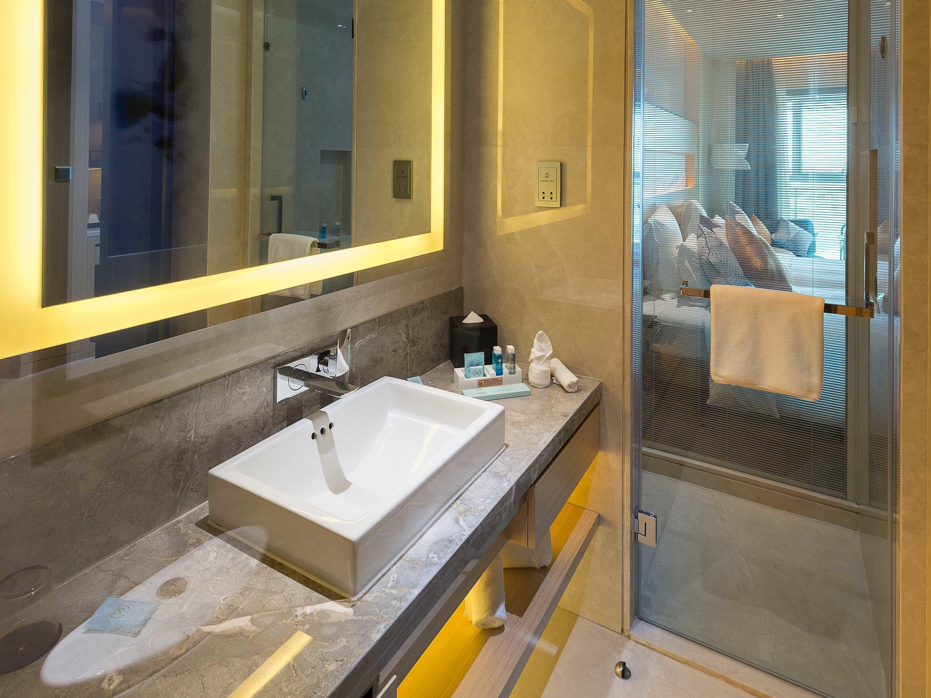 Double Superior King Bed