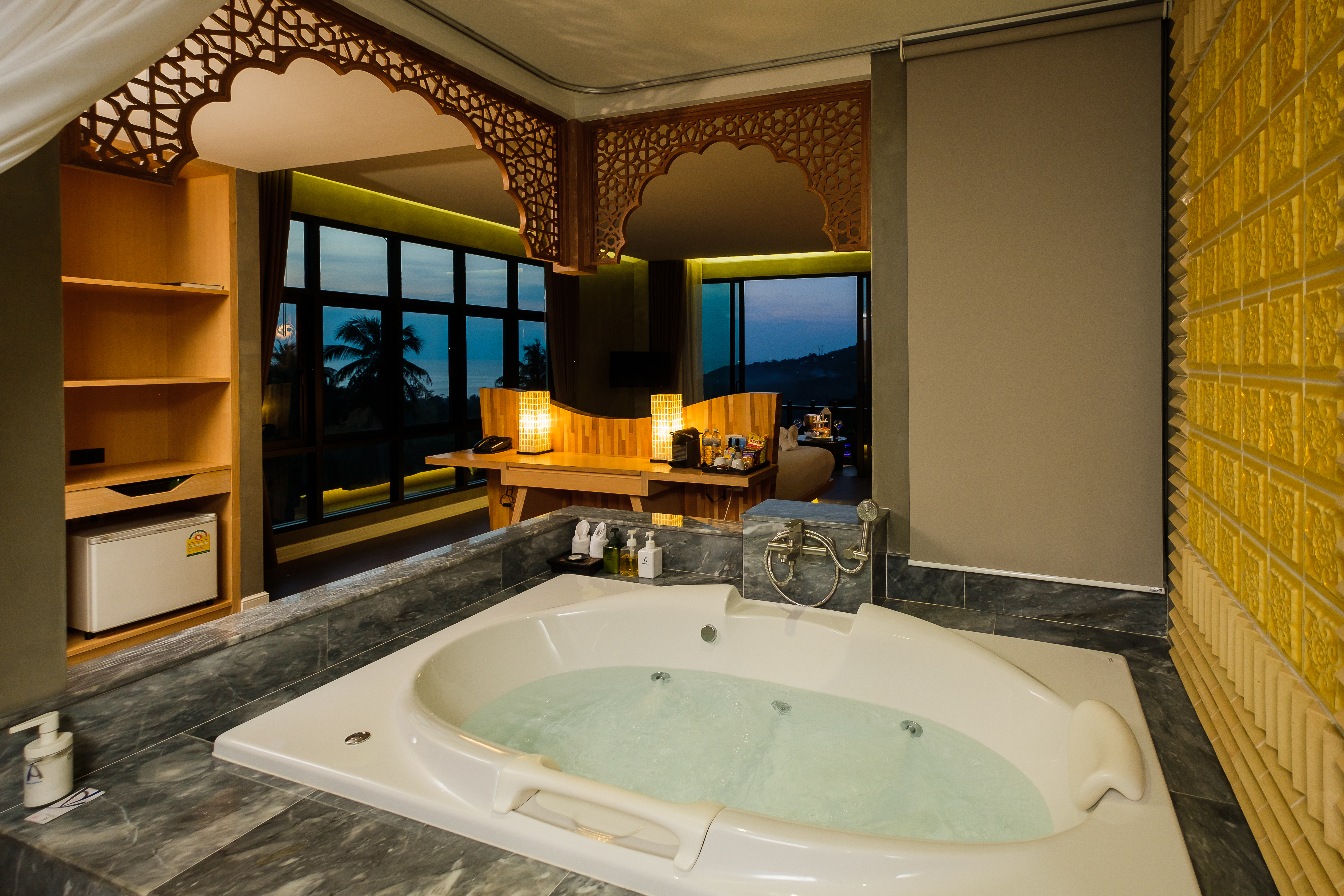 Suite with Jacuzzi