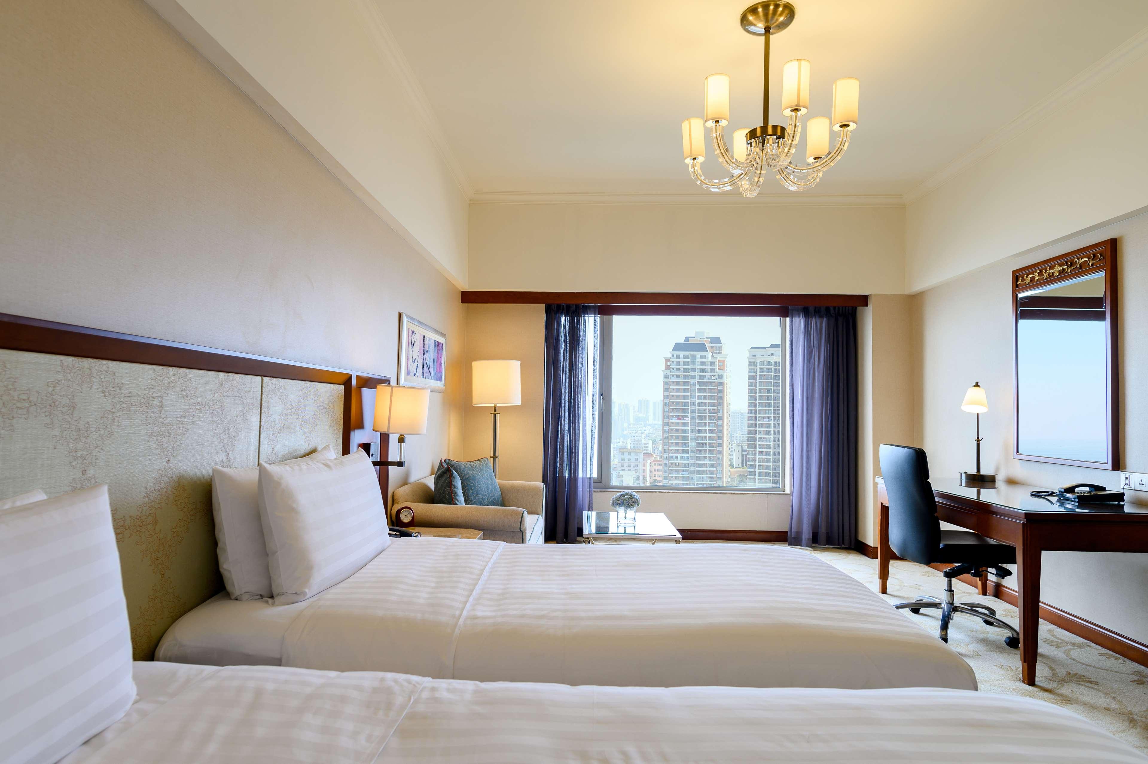 Twin Deluxe City View