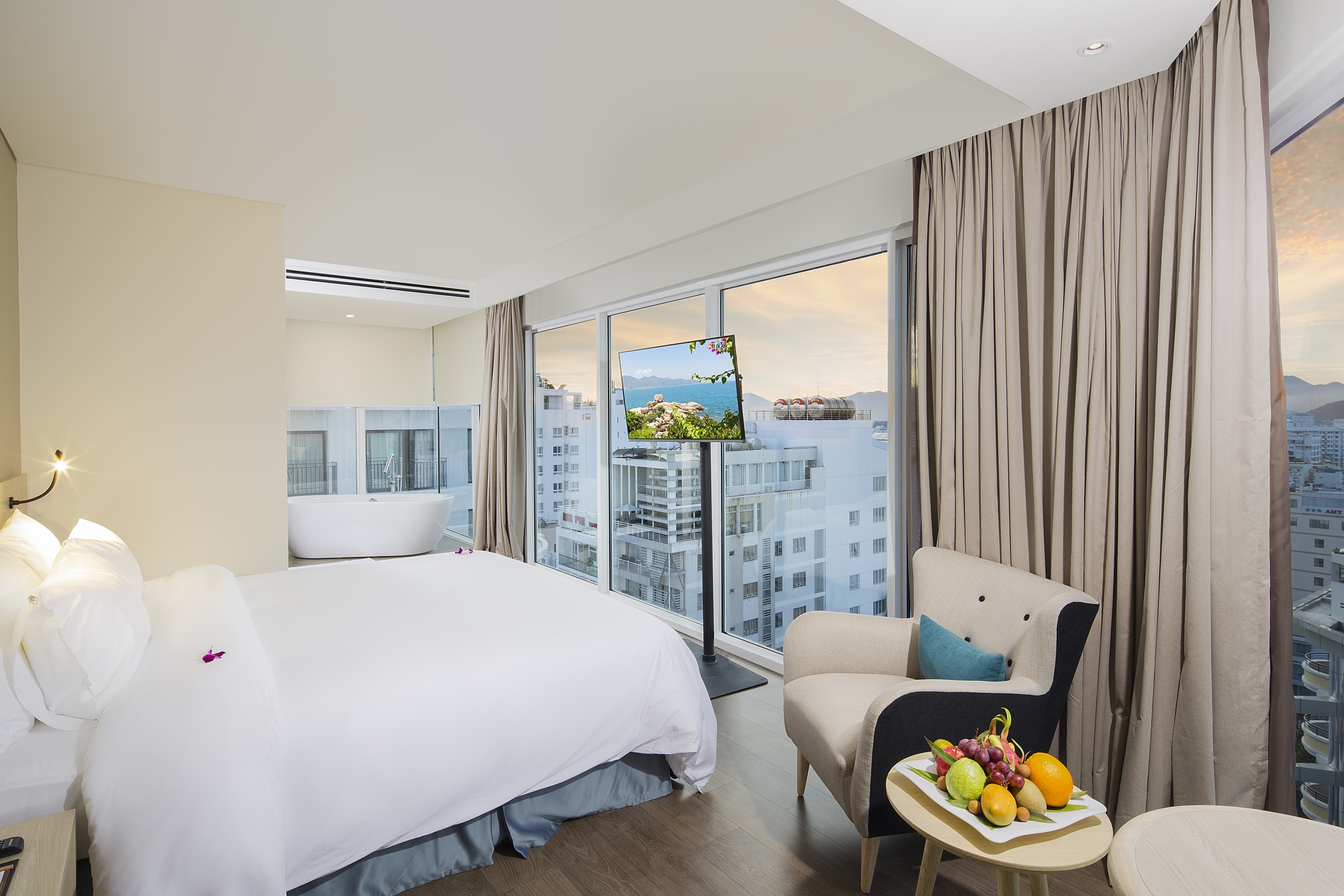 Double Club Executive