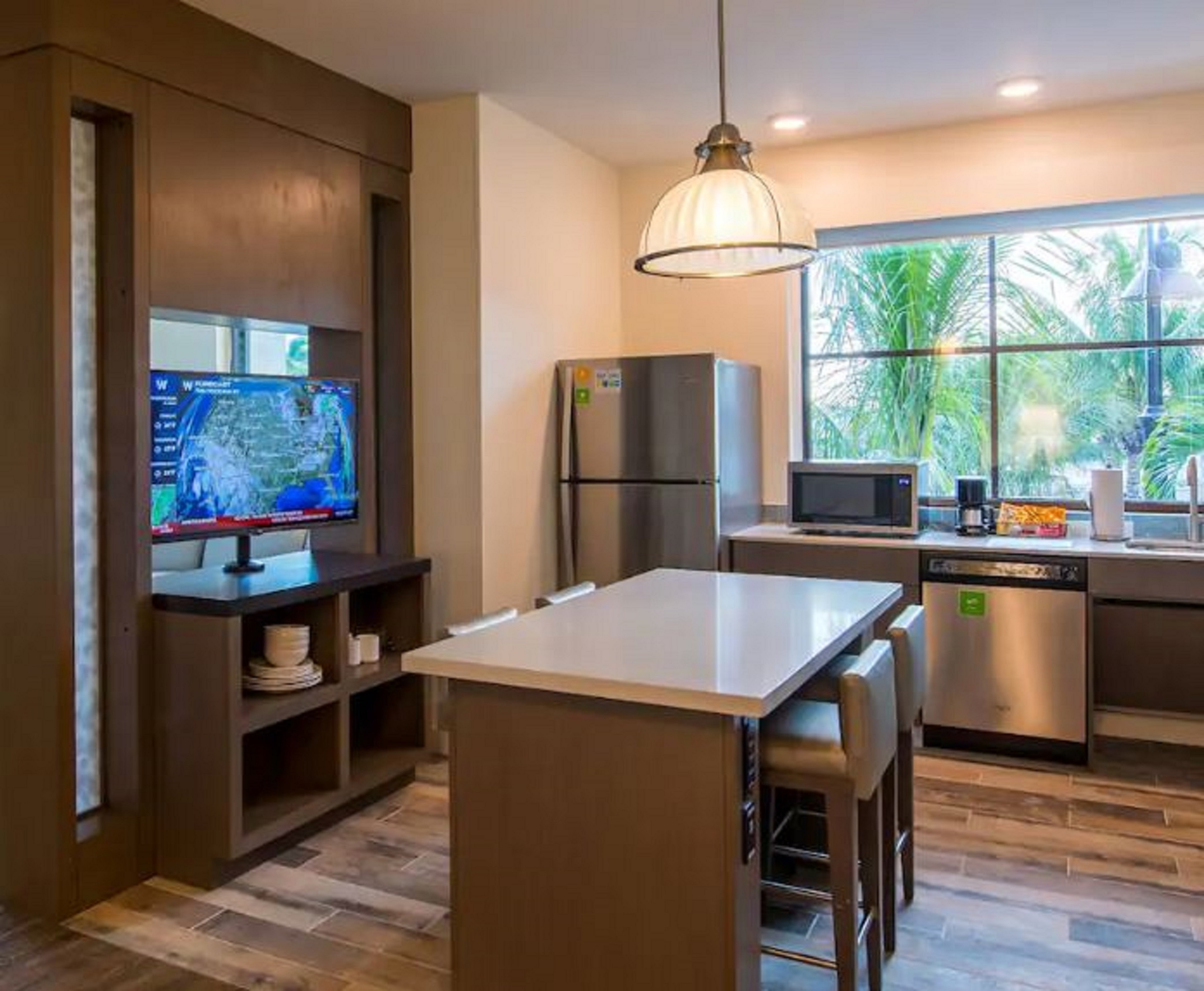 Suite King Bed One Bedroom 