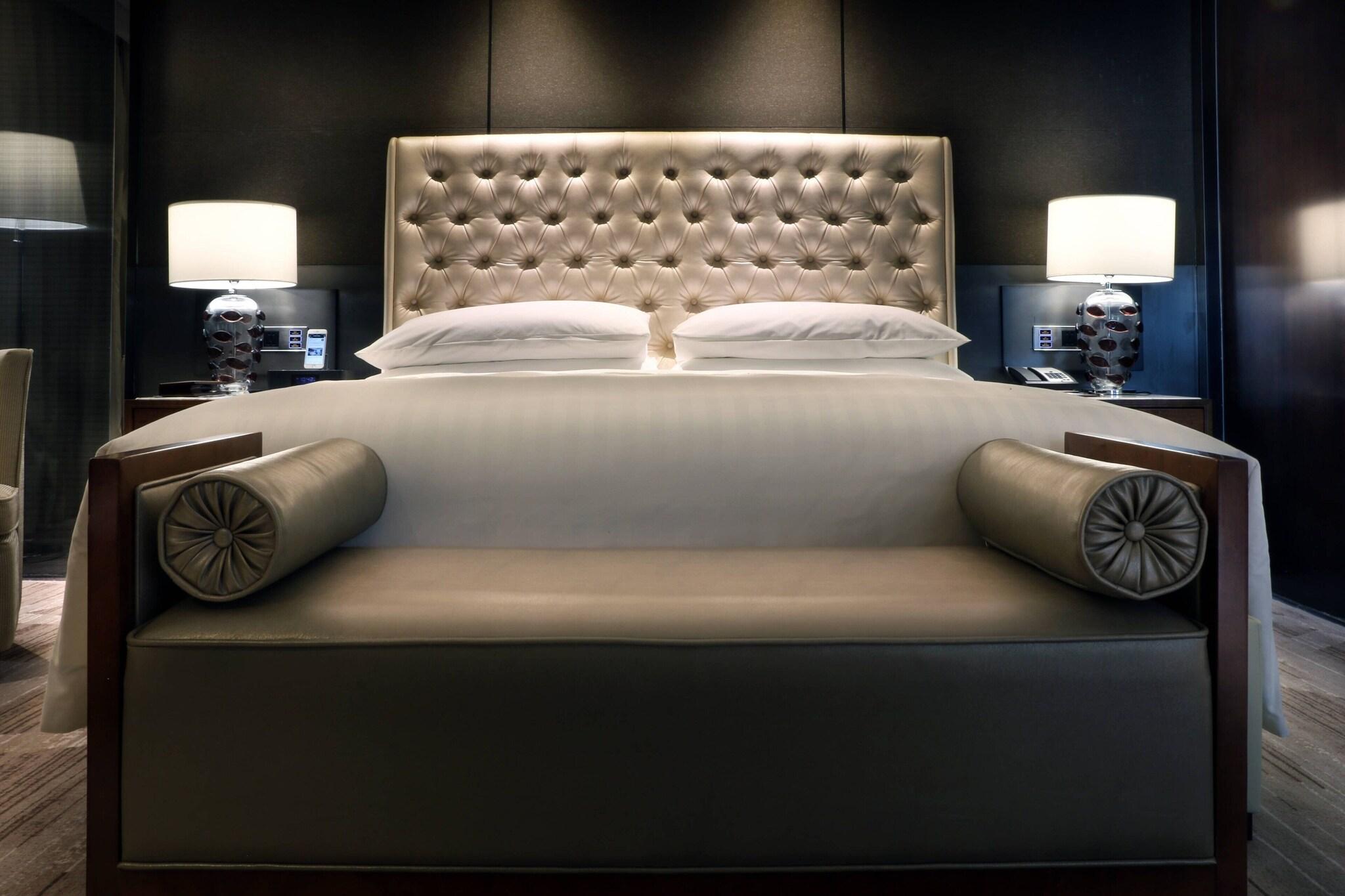 Double City View King Bed