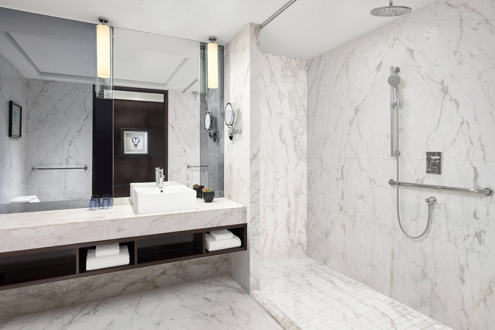 Double City View King Bed