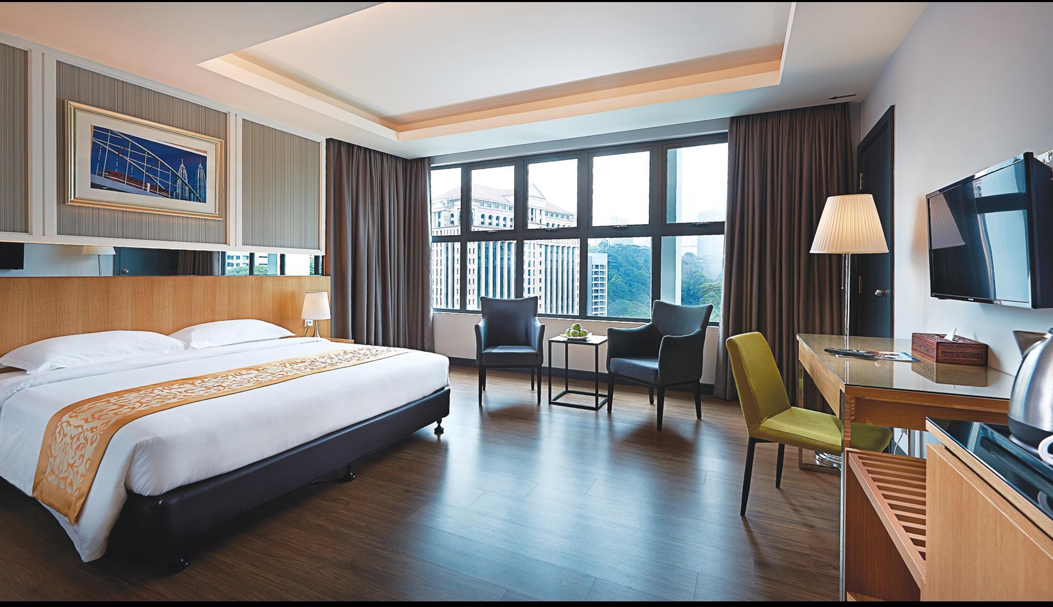 Double Deluxe King Bed