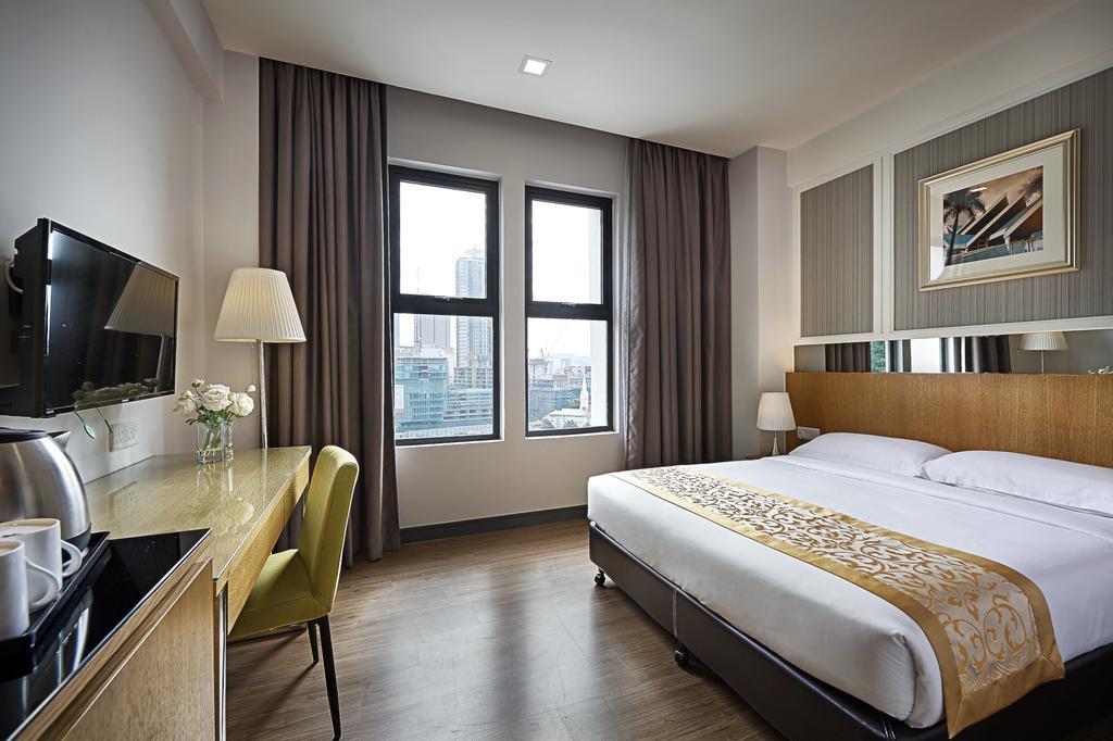 Double or Twin Standard