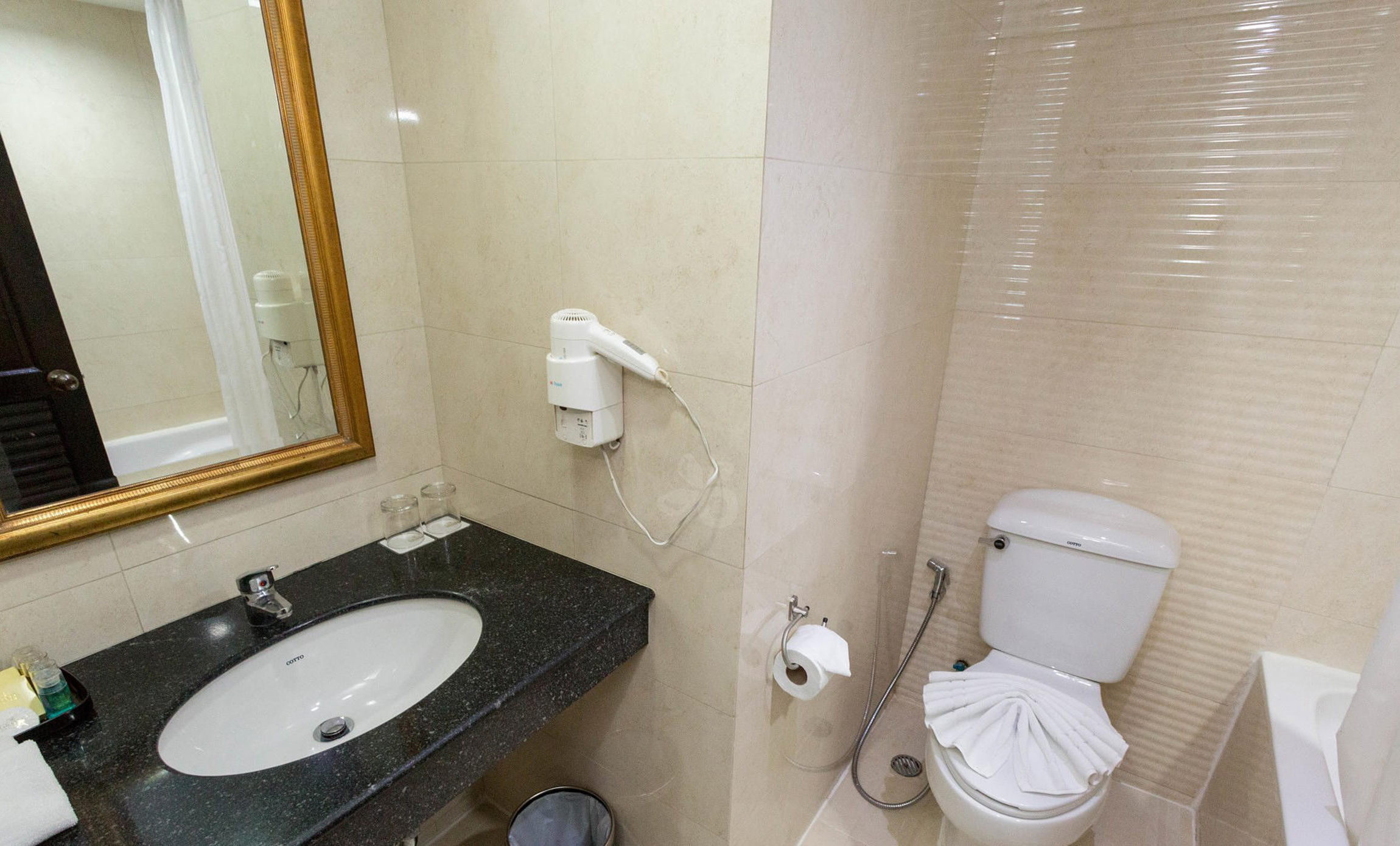 Double or Twin Deluxe