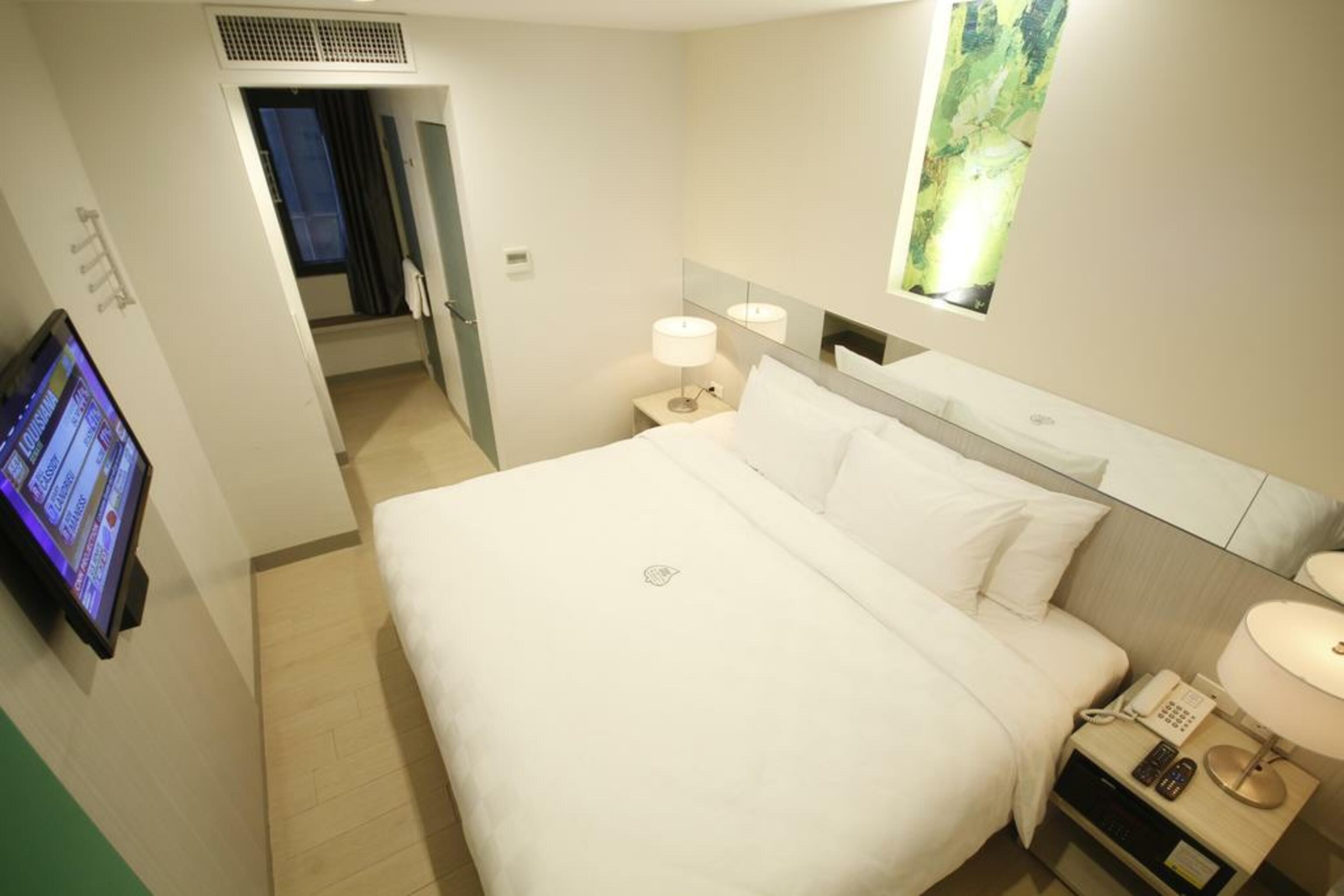 Double King Size Bed