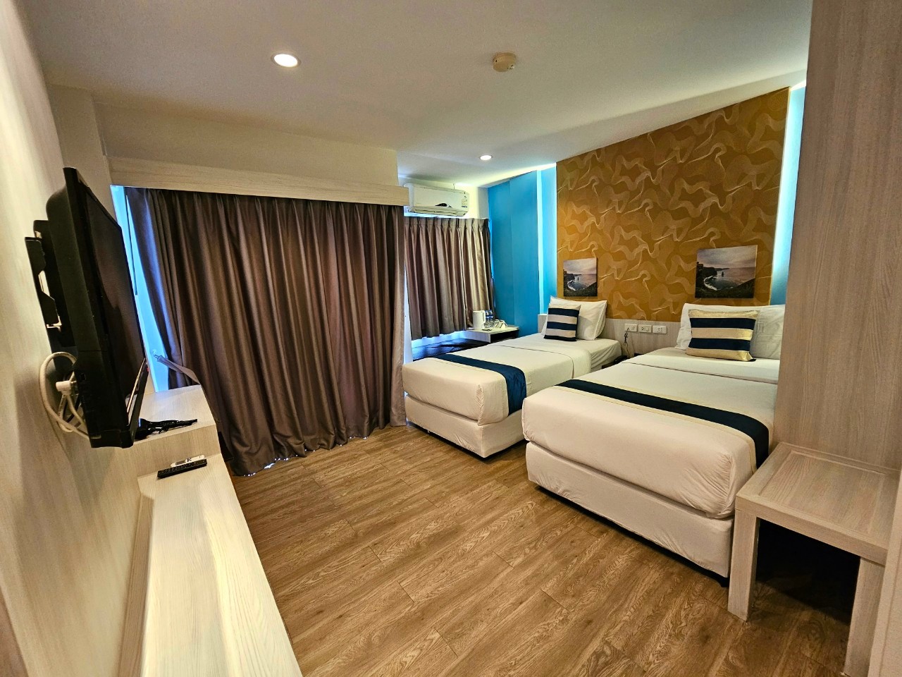 Double or Twin Superior