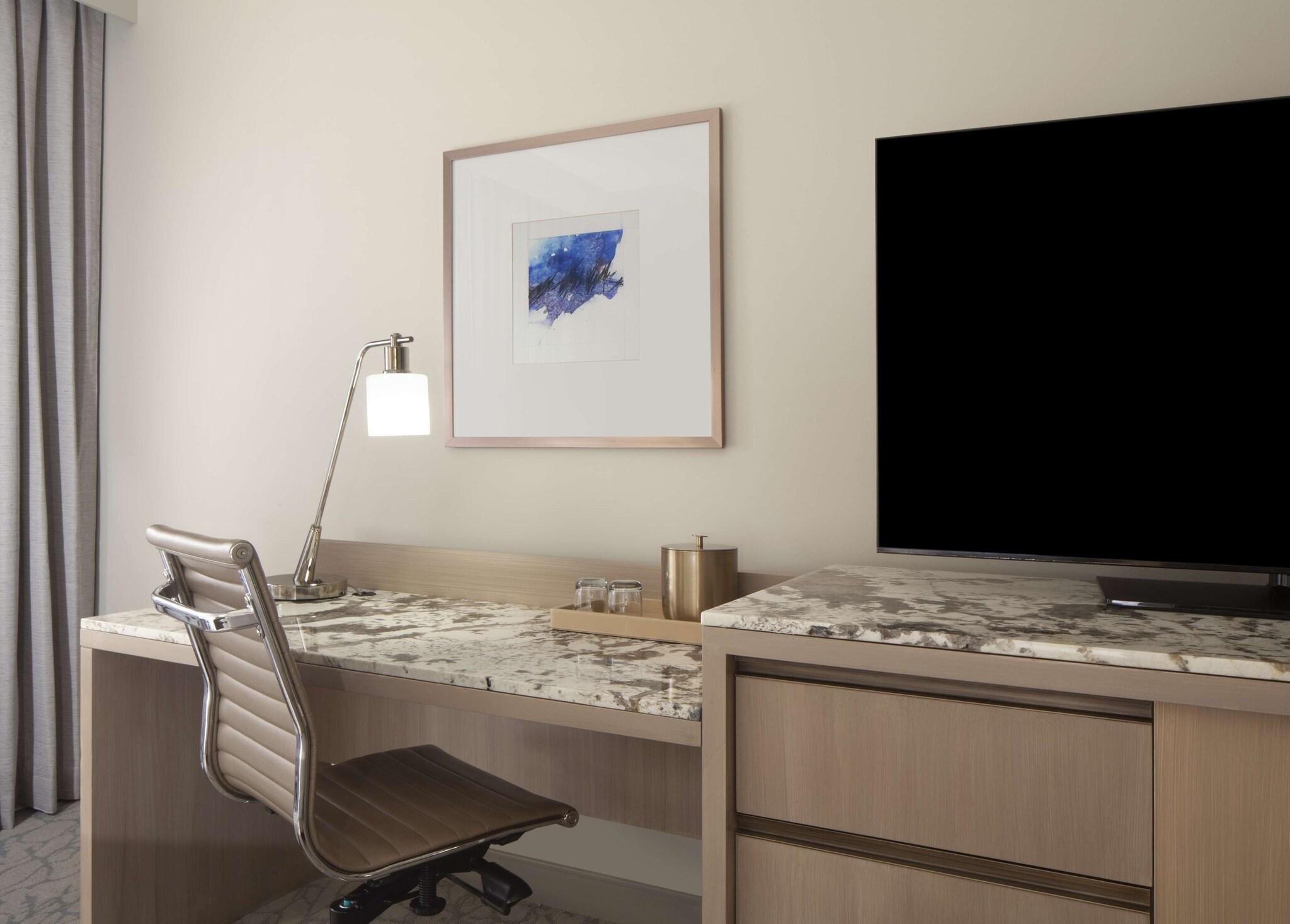 Junior Suite Pool View