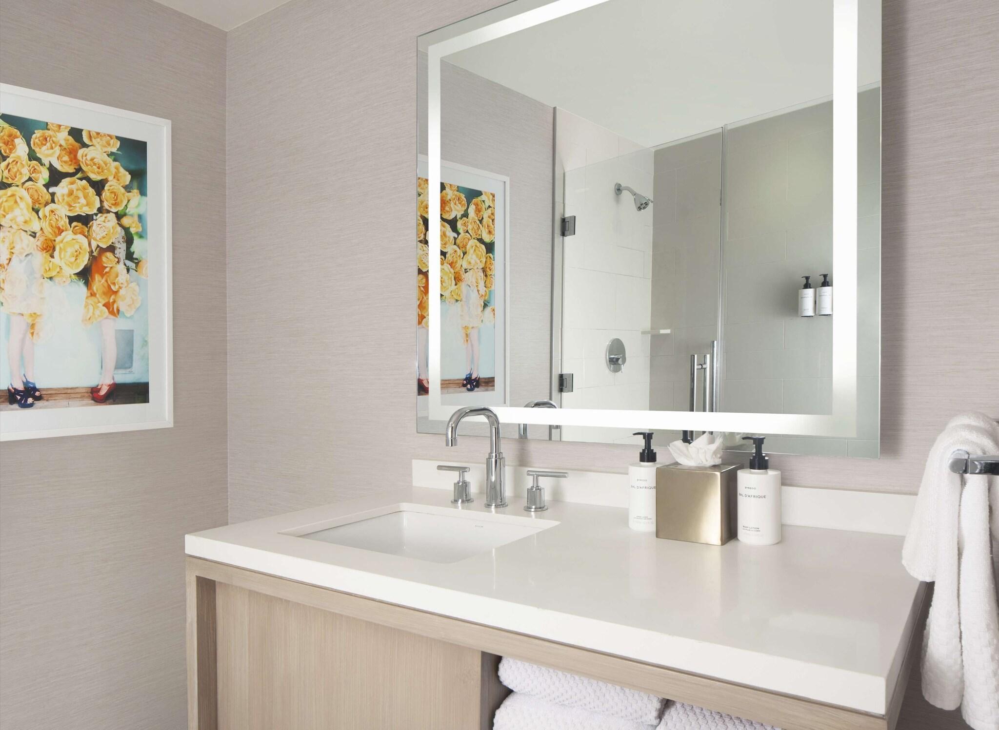 Junior Suite Pool View