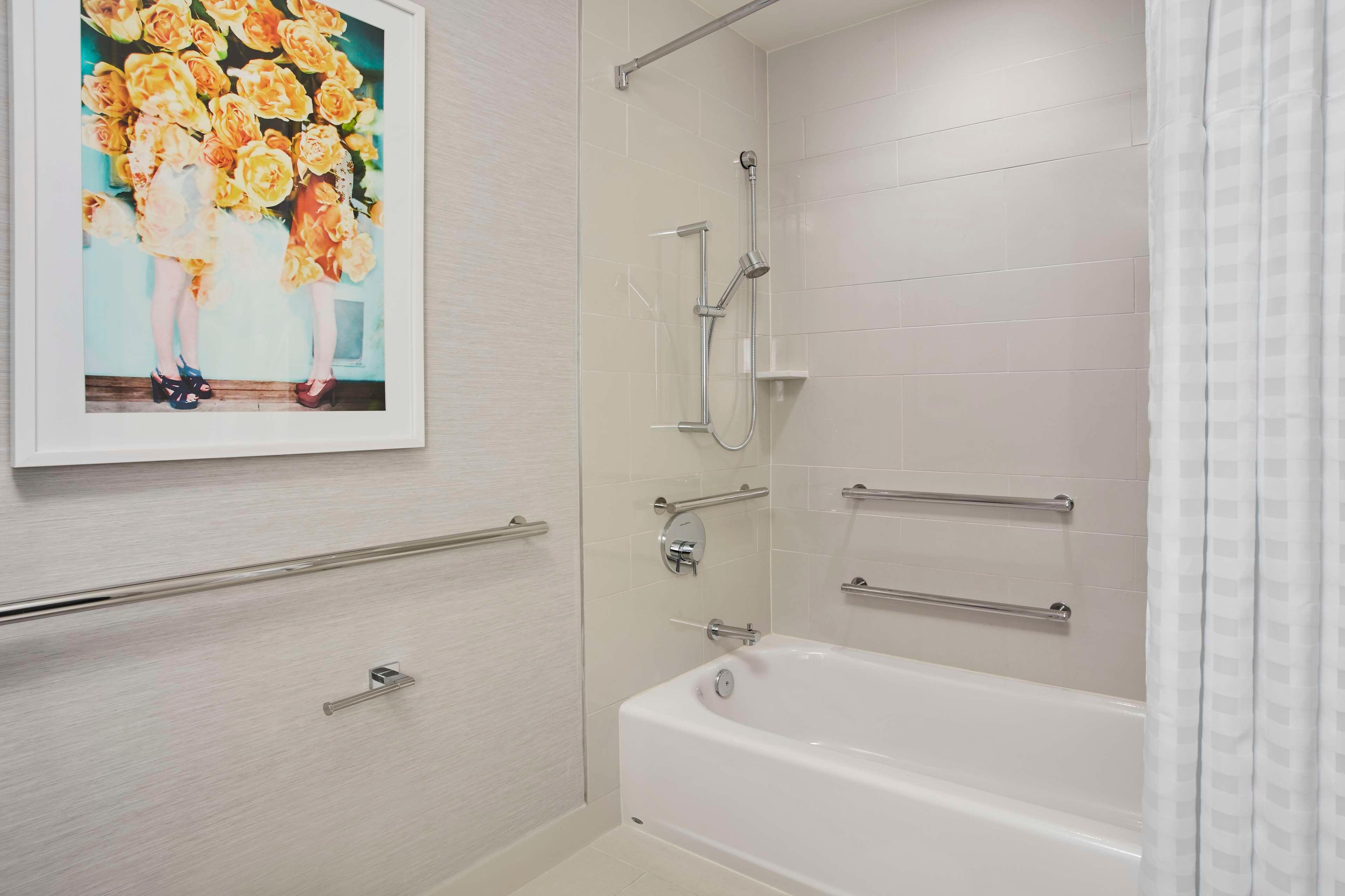 Junior Suite Accessible-two Queen Beds