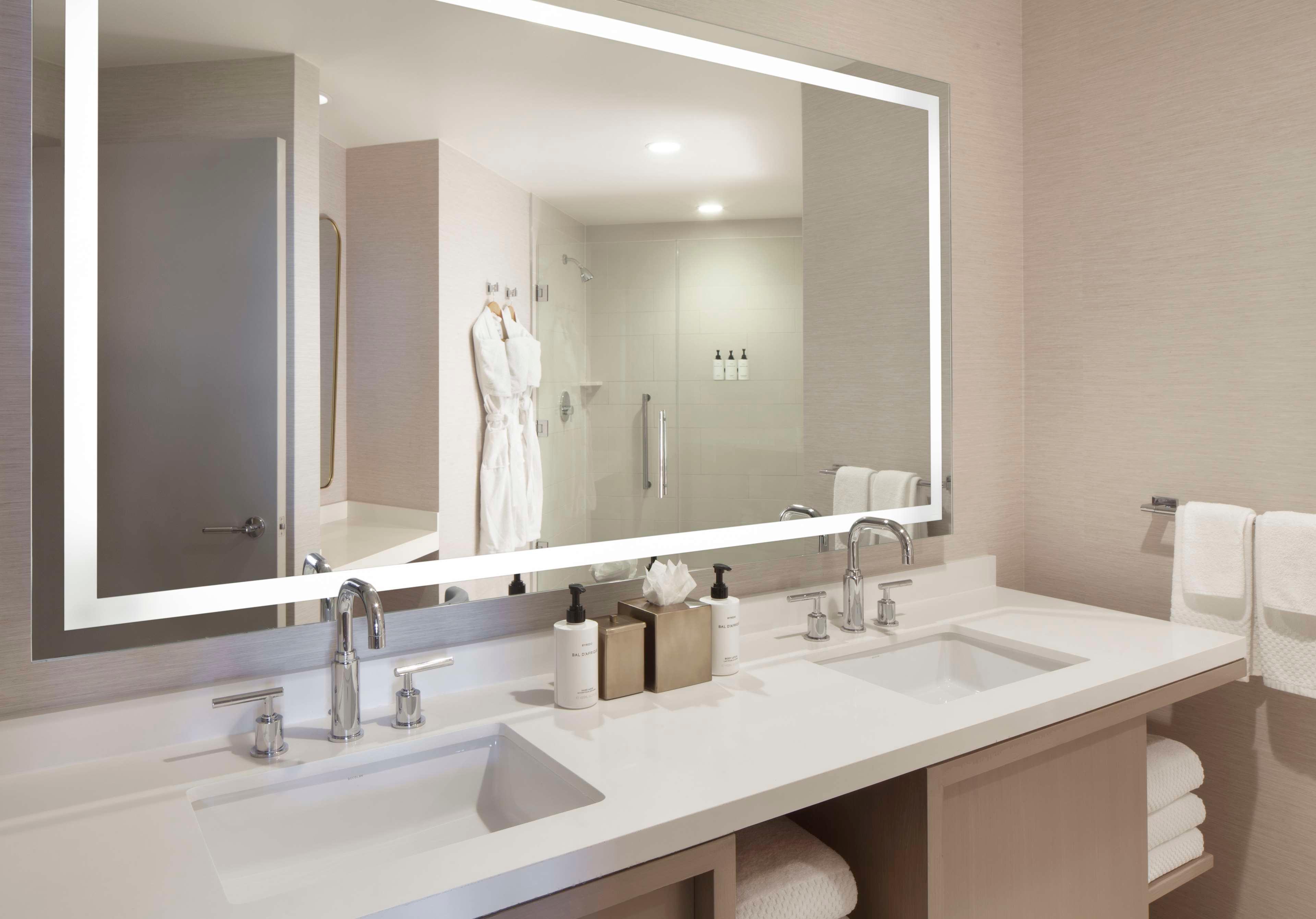 Suite Premium City View