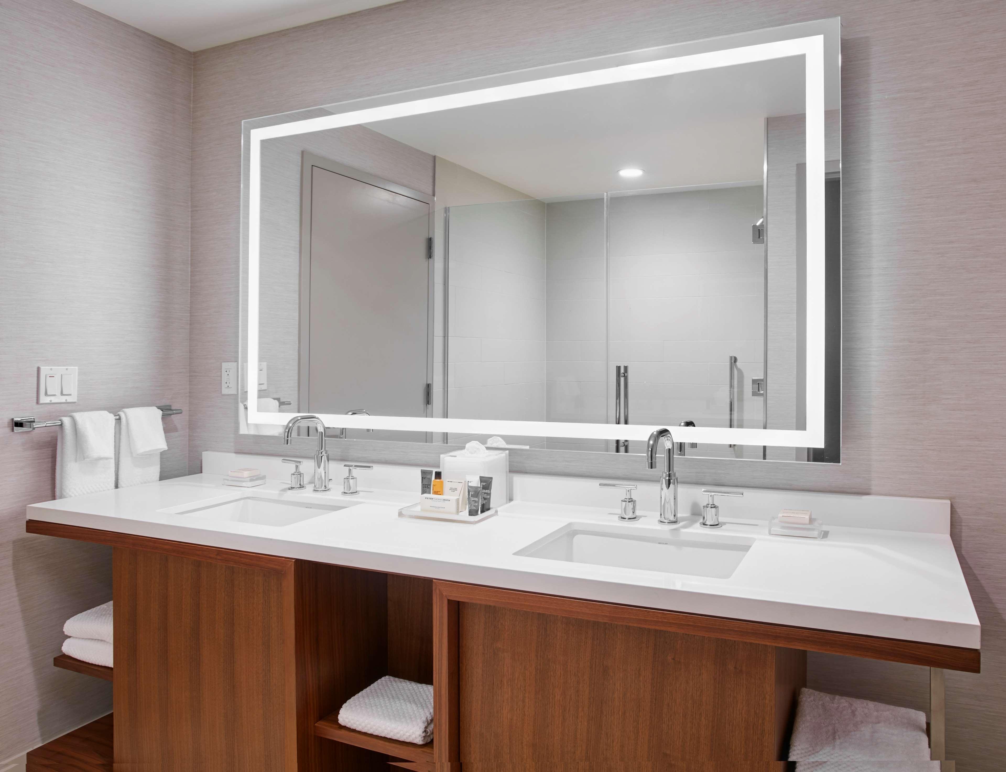 Suite Executive King Bed