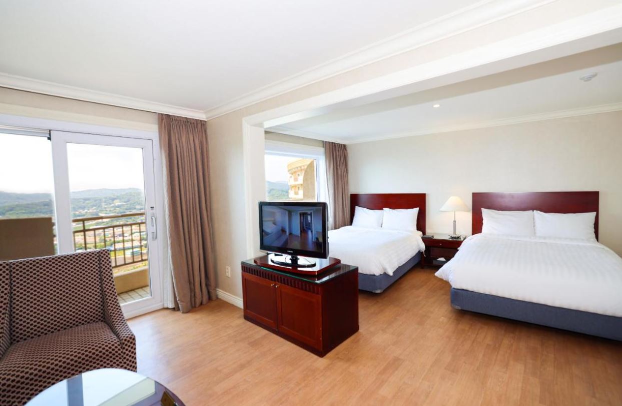 Suite Two Double Beds