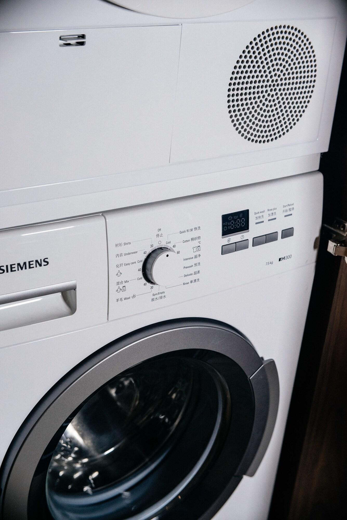 Studio King Size Bed