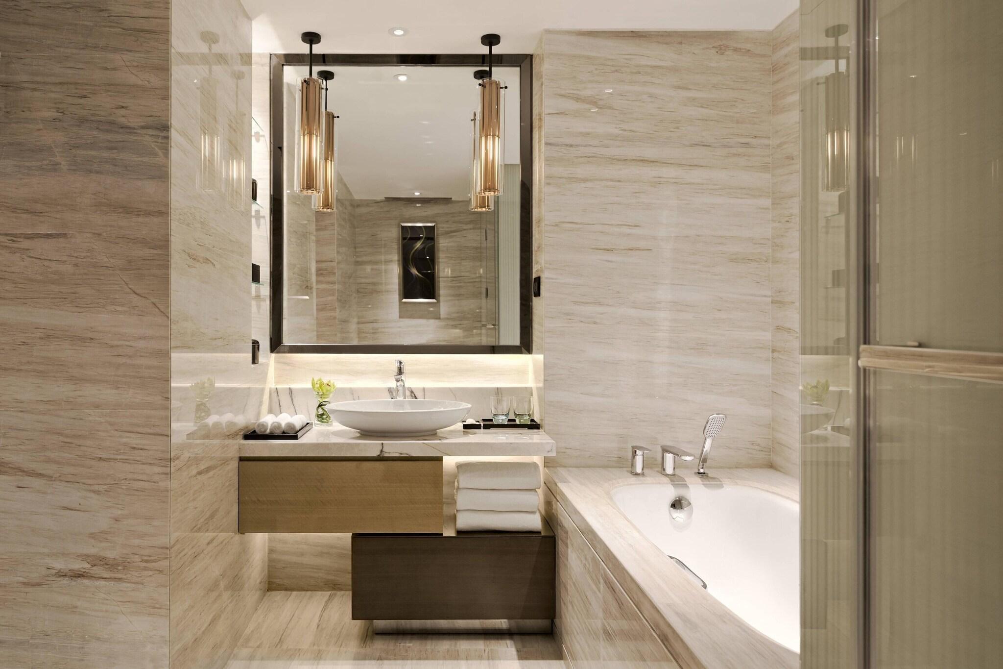 Studio King Size Bed