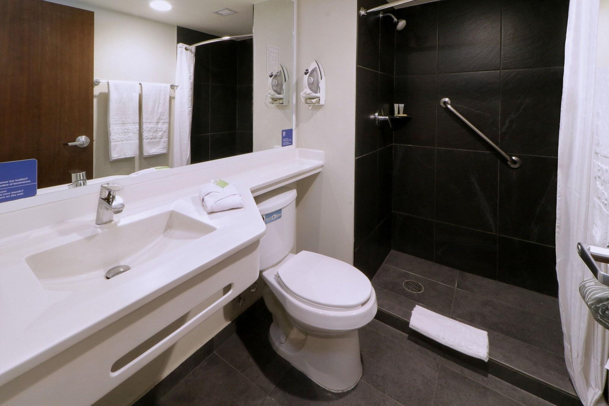 Double Superior Queen Bed