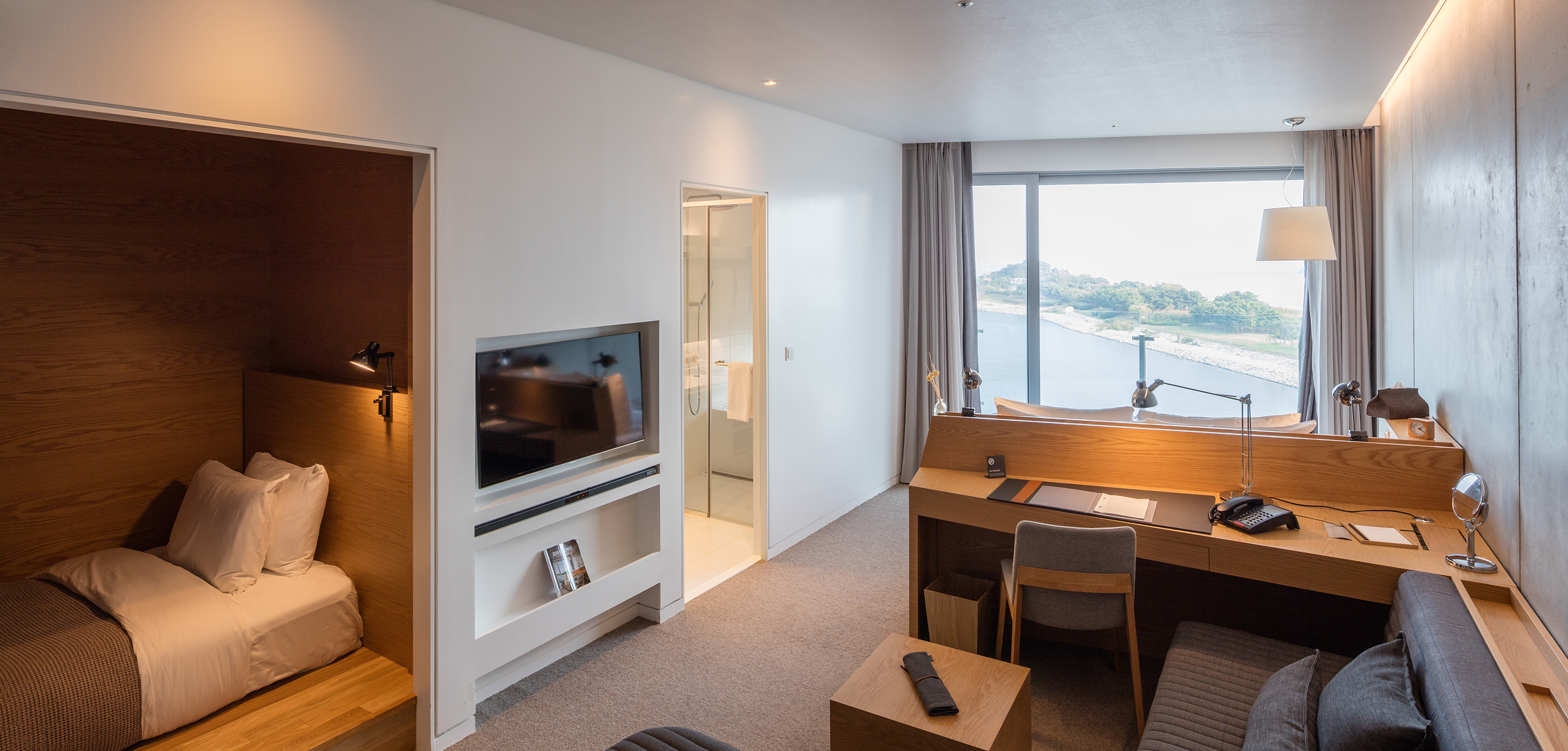 Twin Deluxe Ocean View