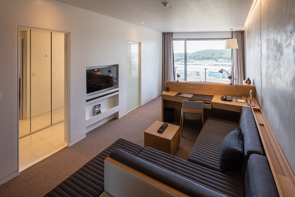 Double Deluxe Mountain View