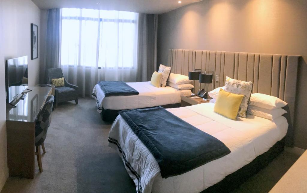 Studio Two Double Beds