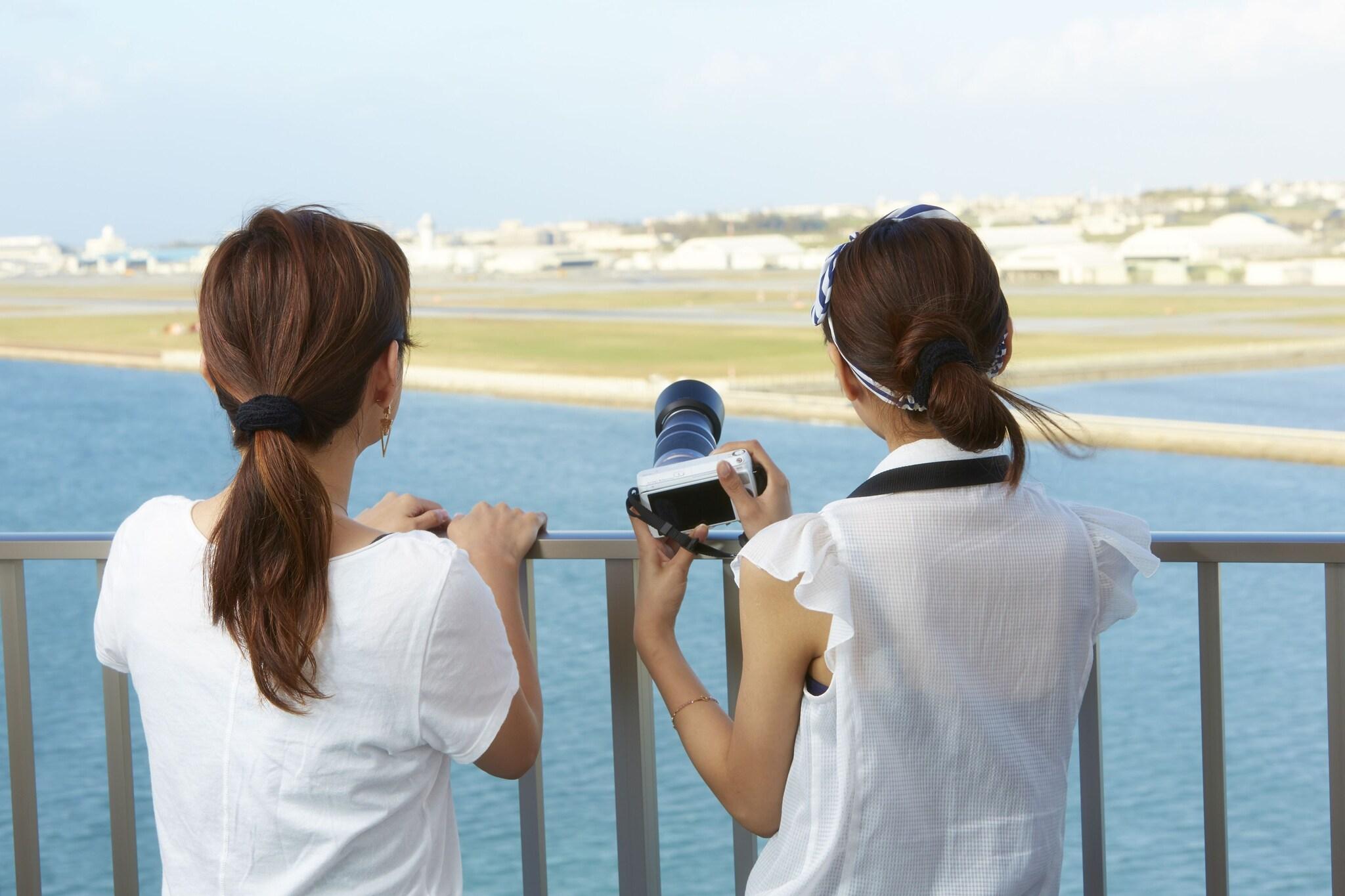 Twin Club with Views