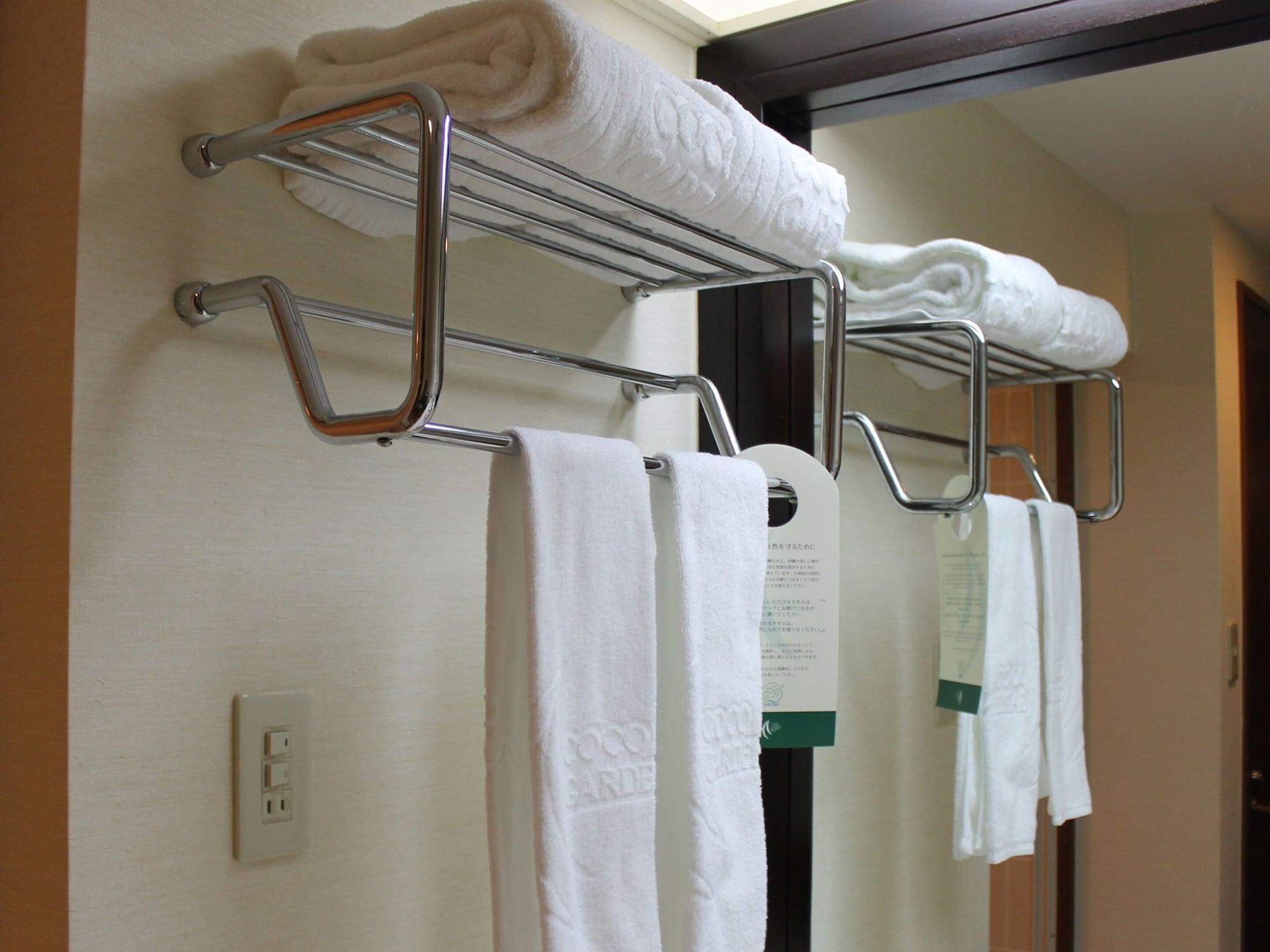 Twin Deluxe Two Beds