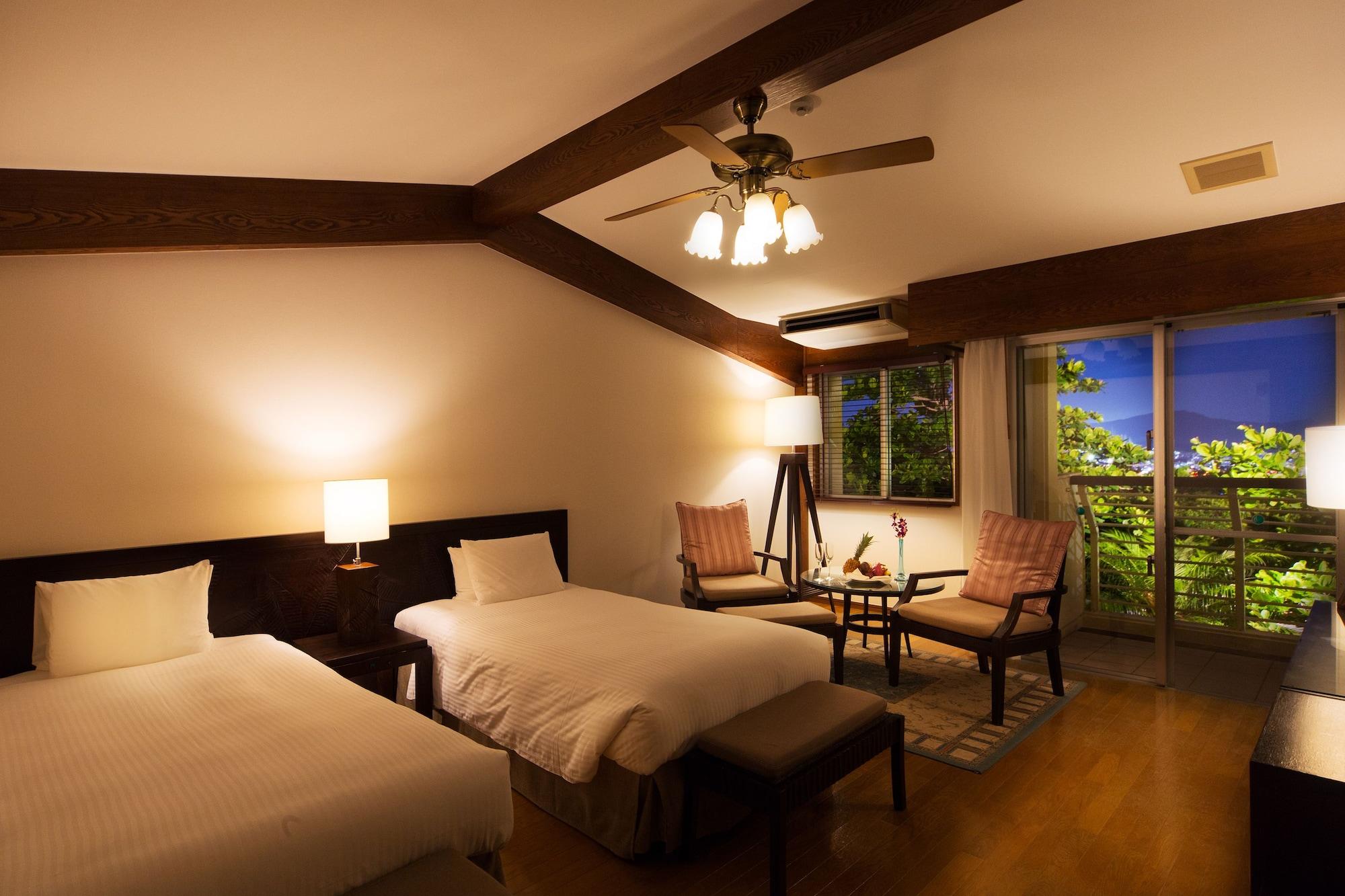 Twin Deluxe Two Beds