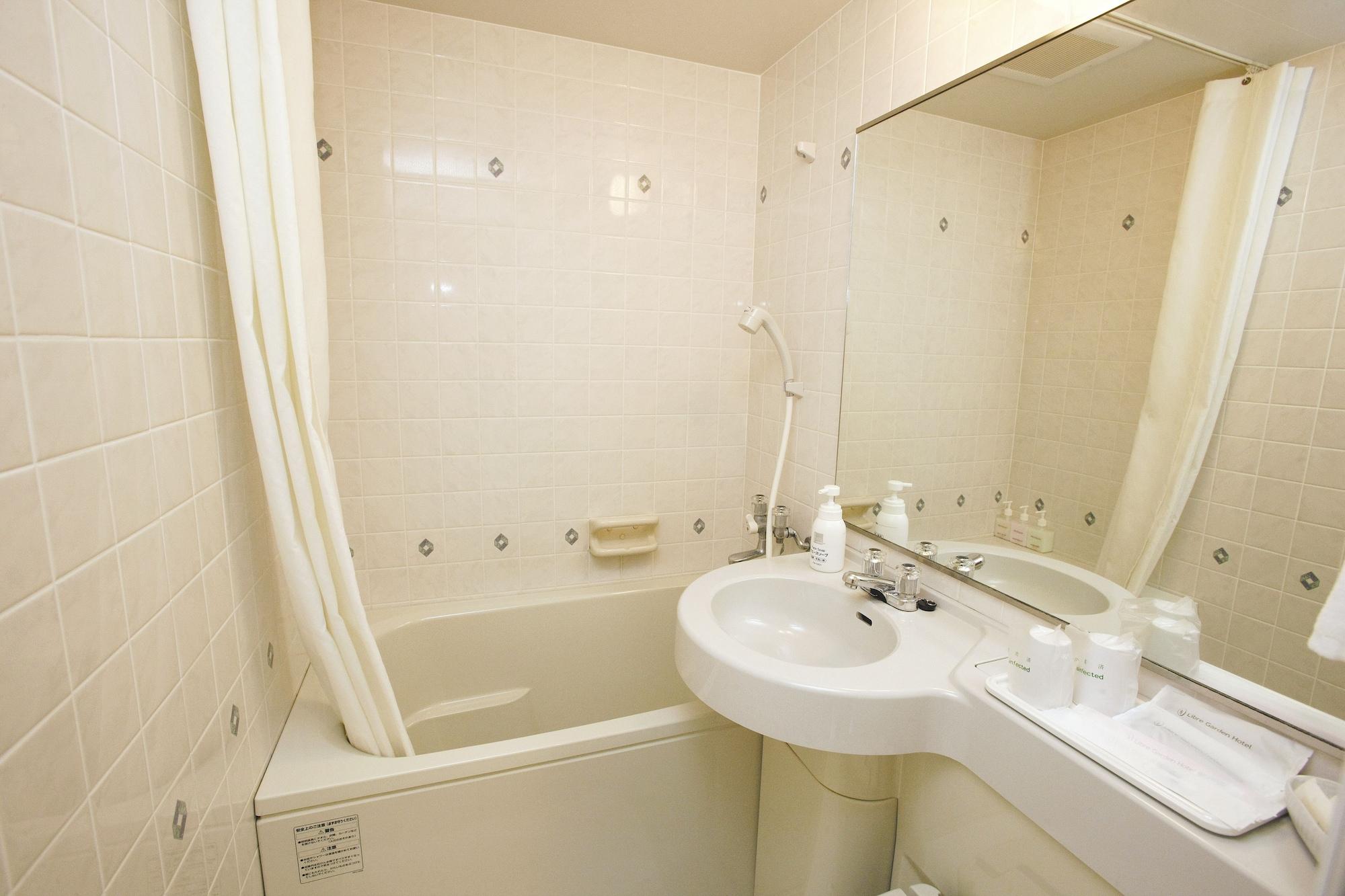 Twin Deluxe Two Beds