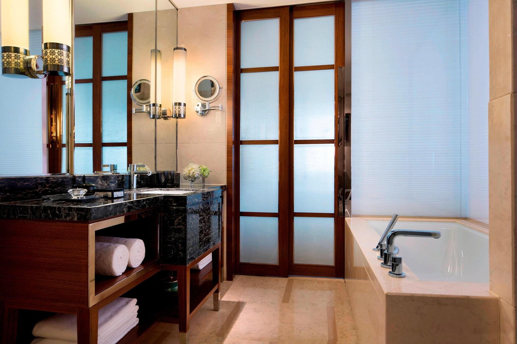 Double Executive King Bed