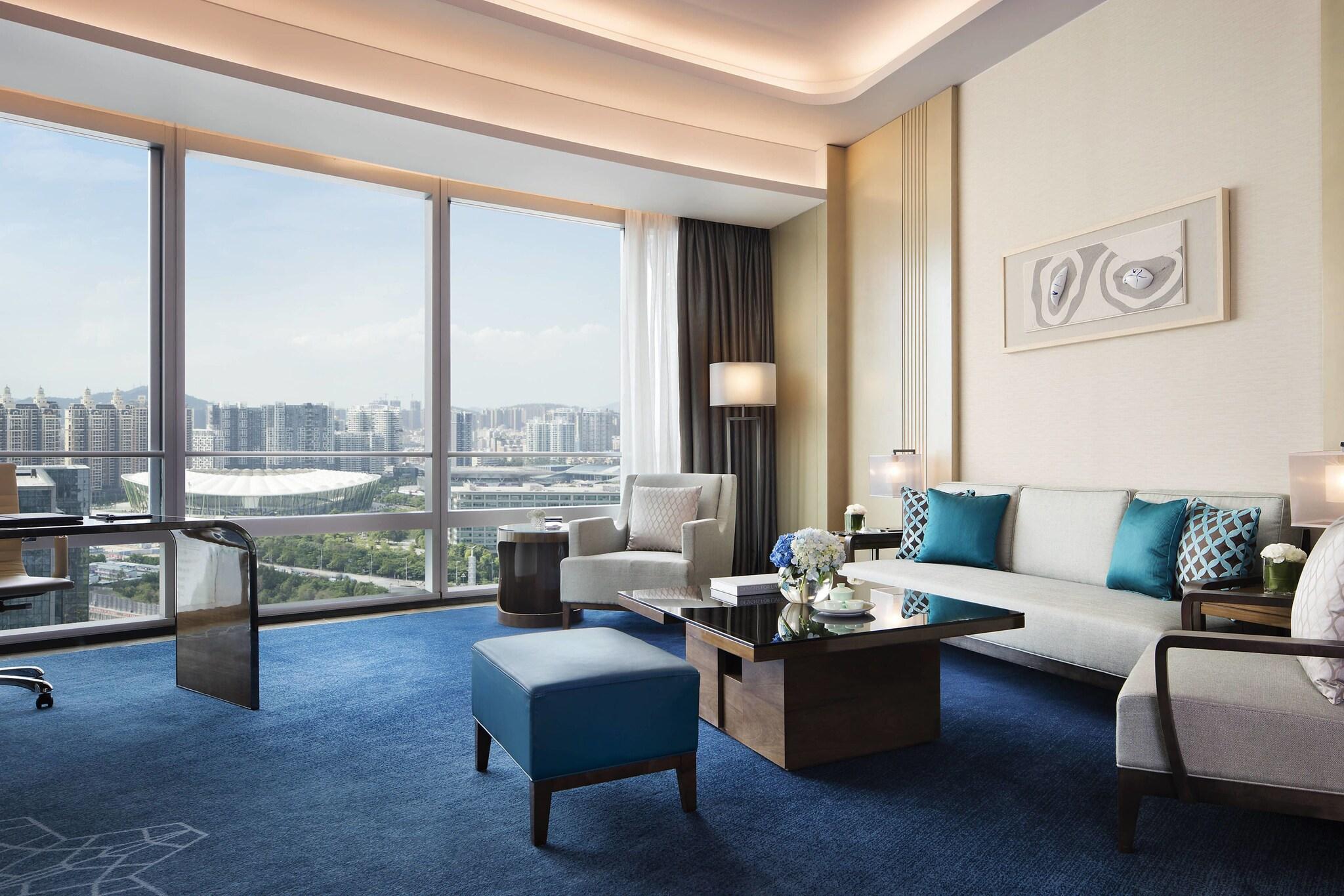 Suite Executive City View