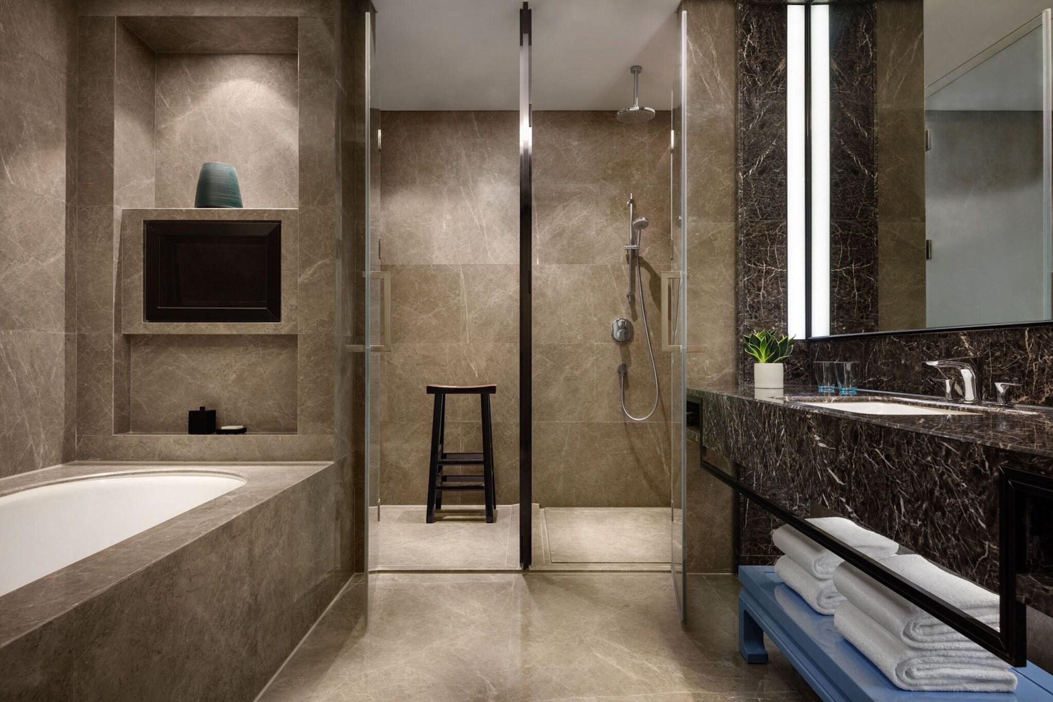 Suite Executive City View