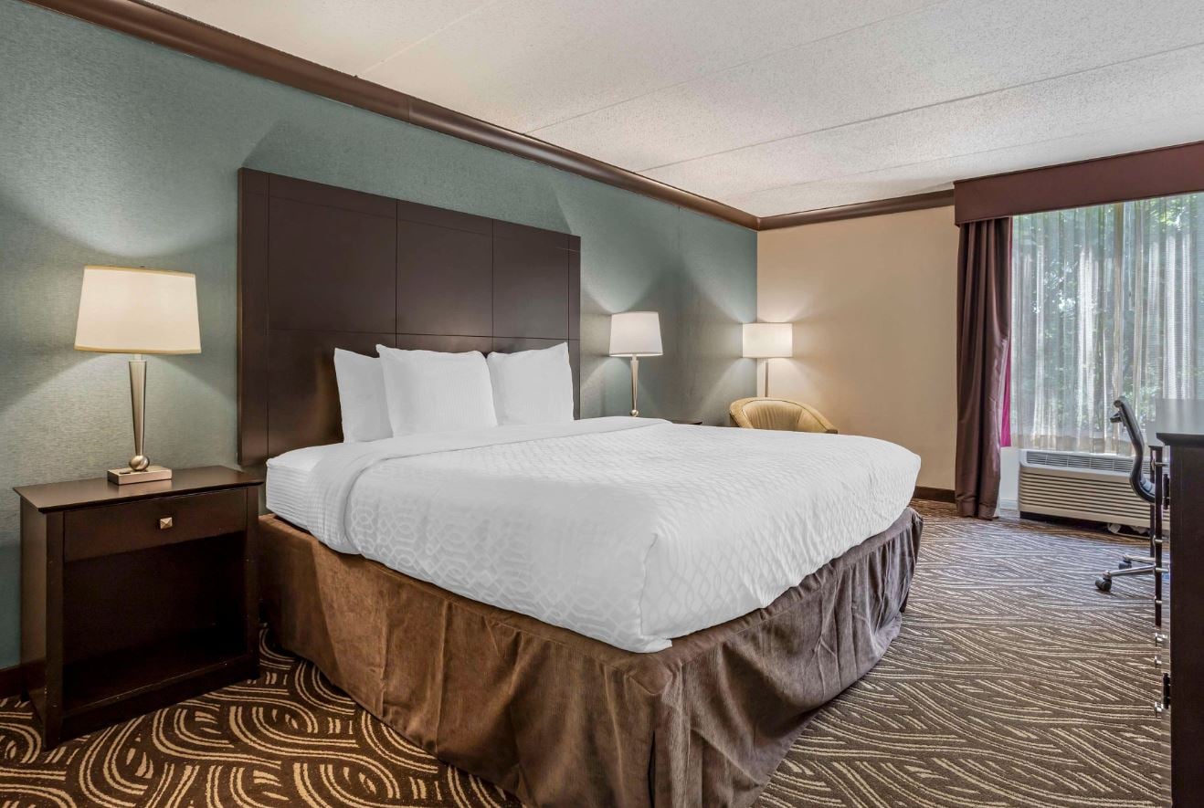 Room Queen Bed Non Smoking