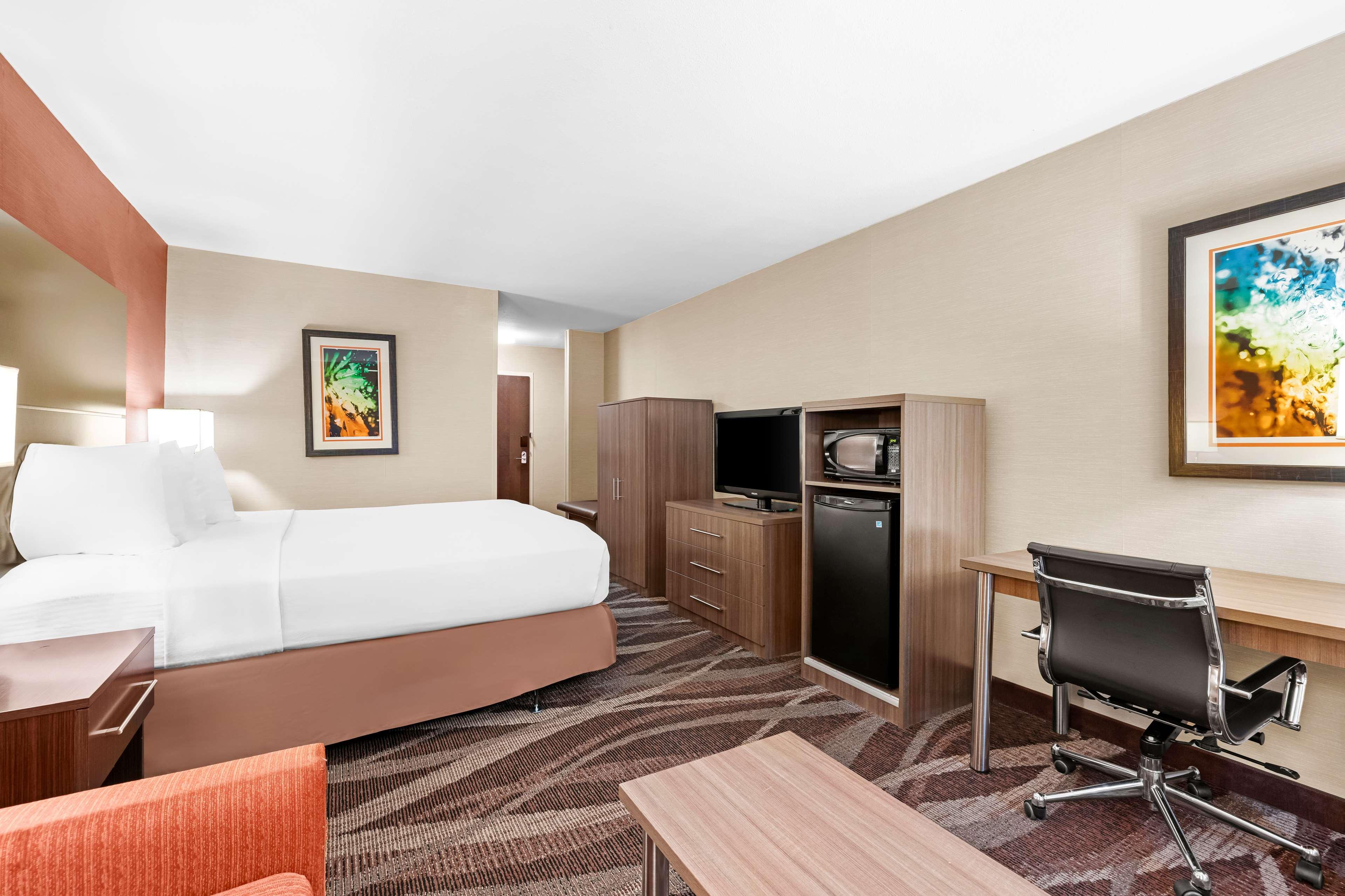 Room Queen Bed Non Smoking