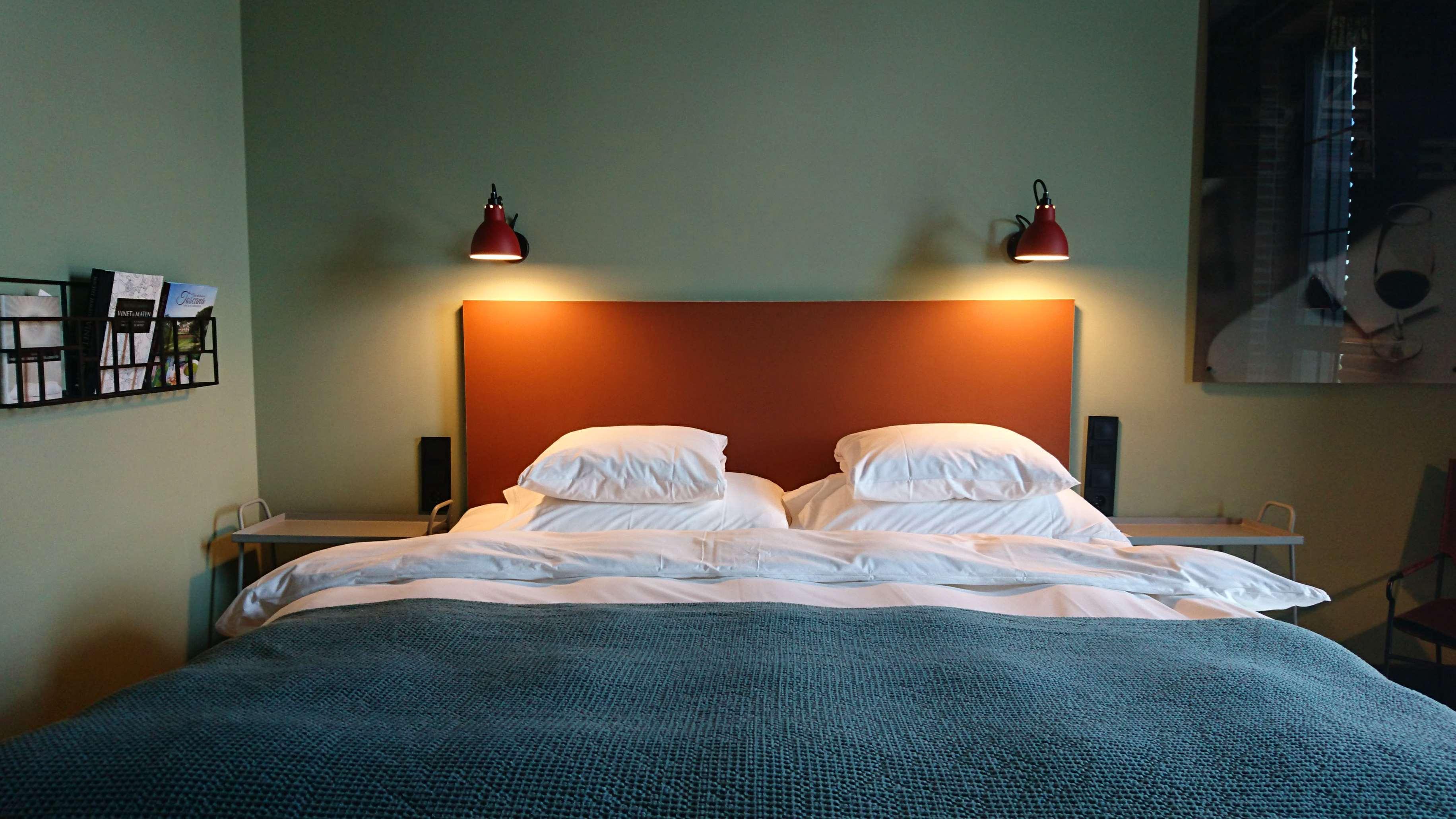 Double Superior King Bed