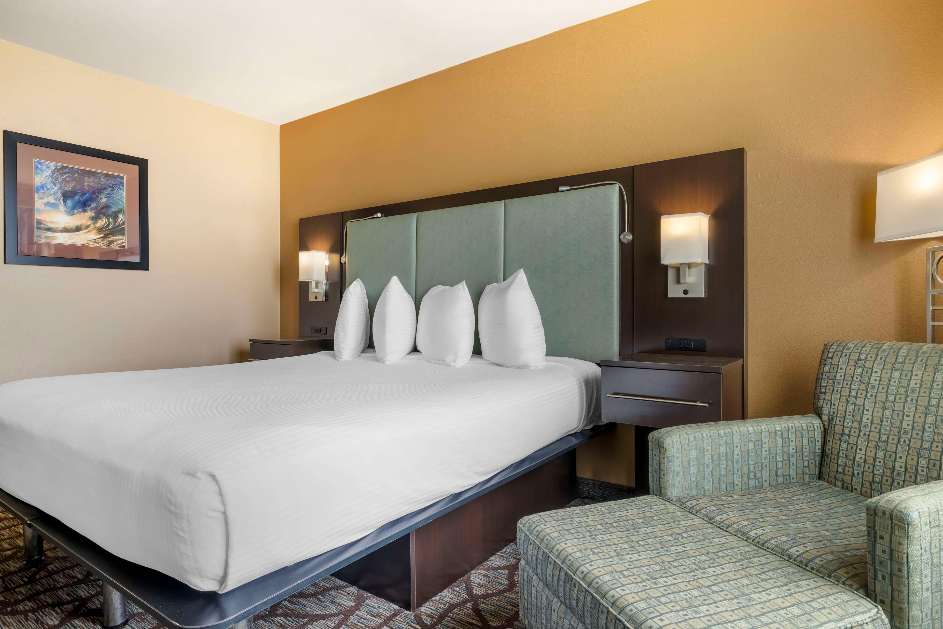 Room Accessible King Size Bed