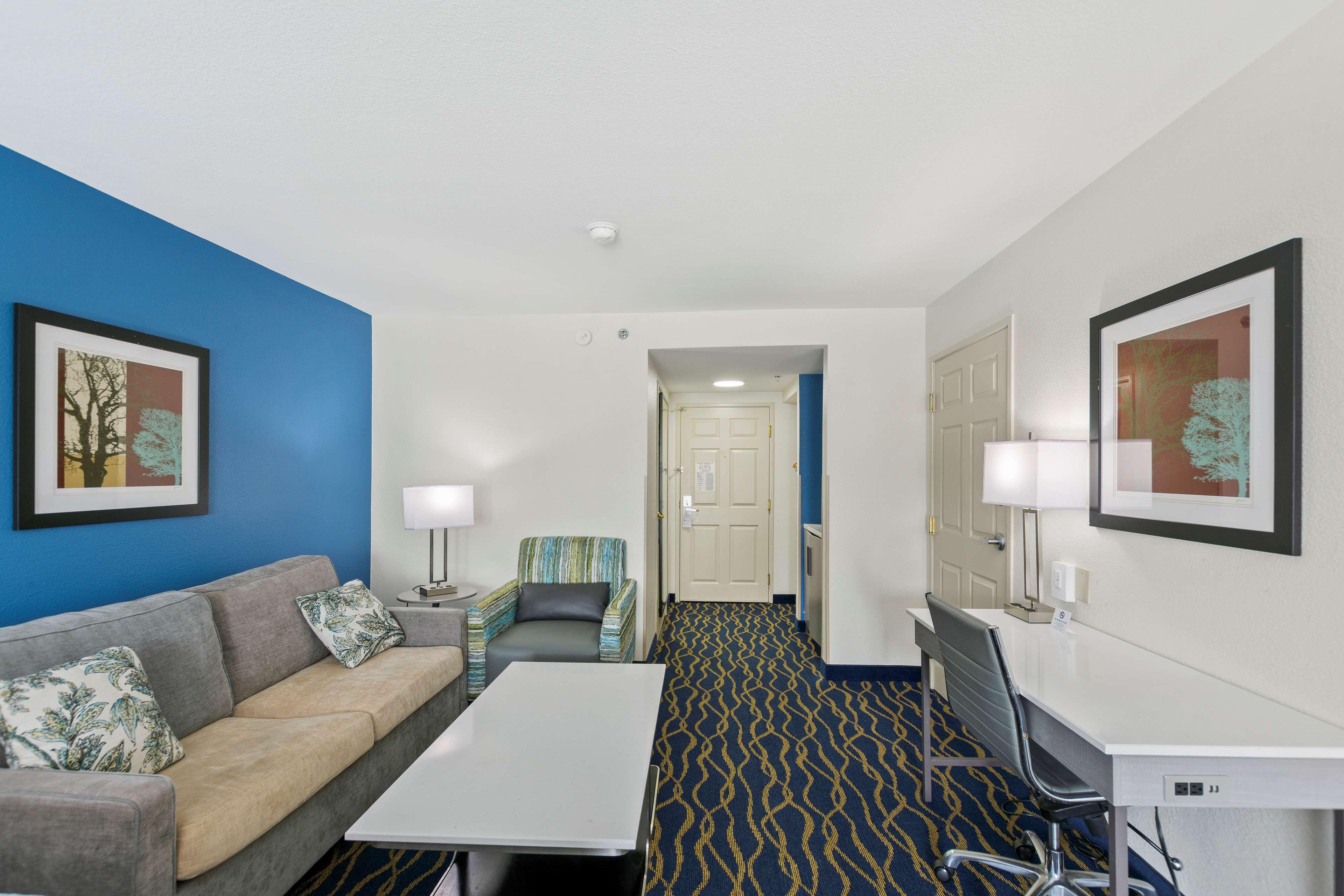 Room Executive Two Queen Beds