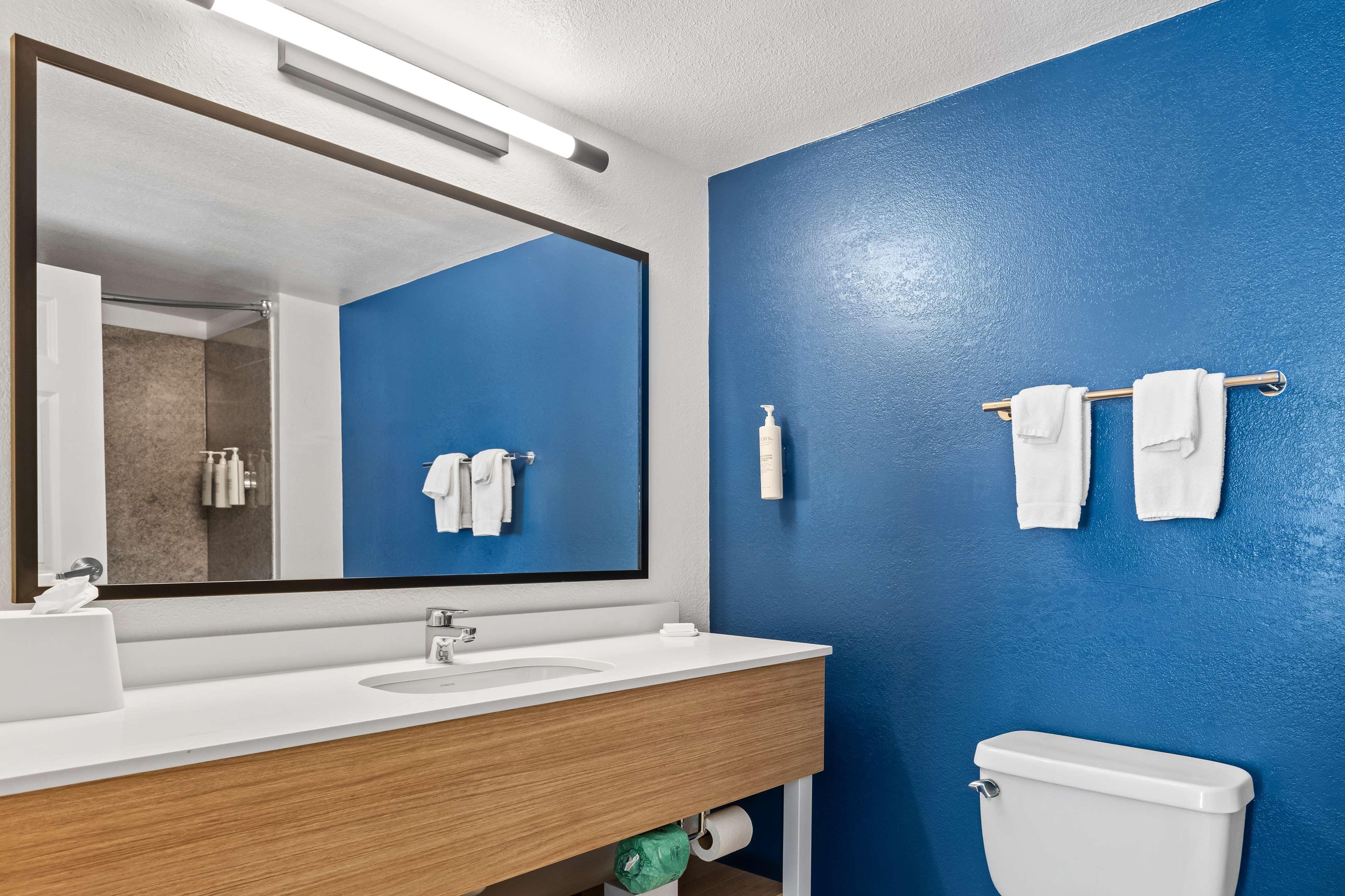 Double Accessible King Size Bed