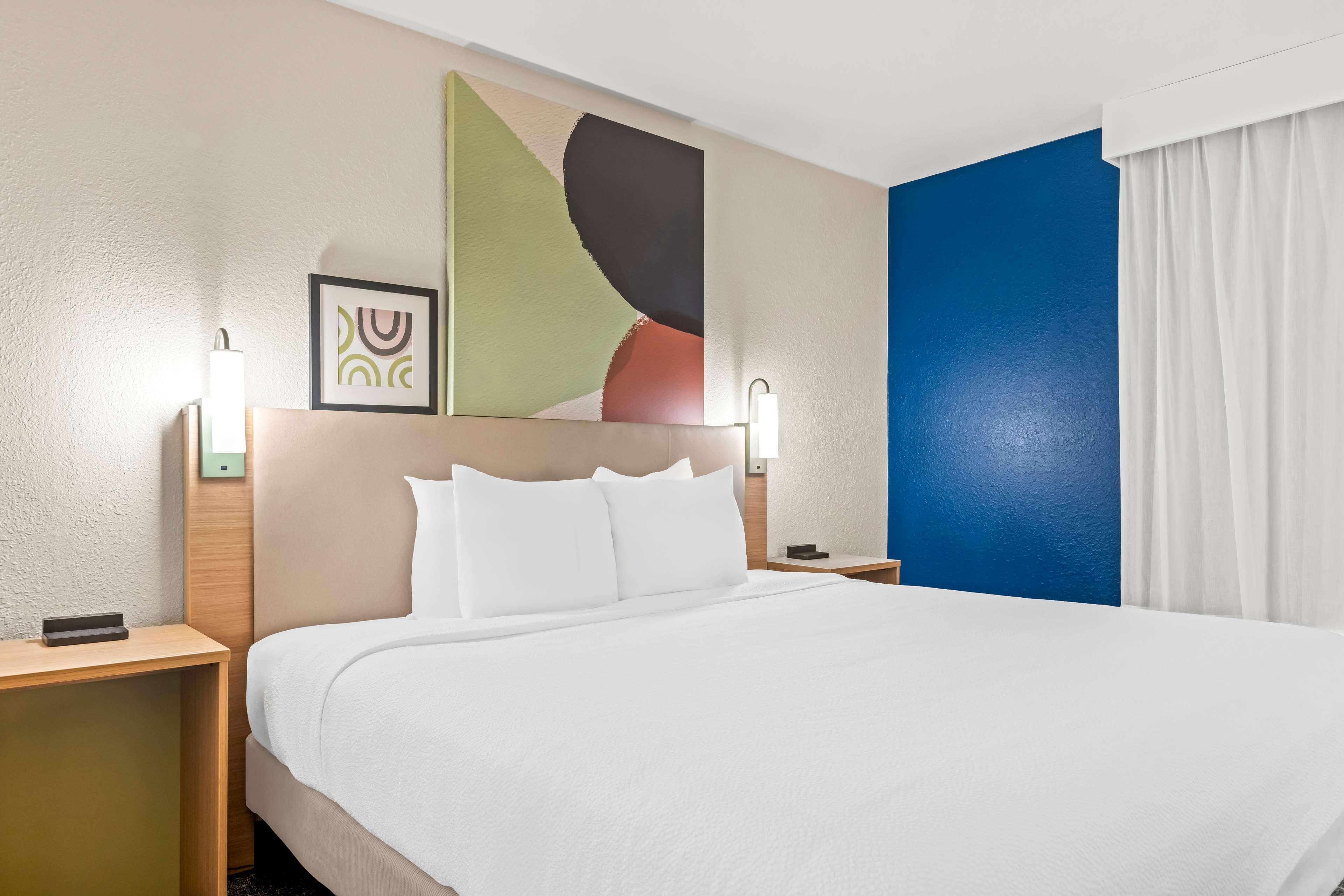 Double Accessible King Size Bed