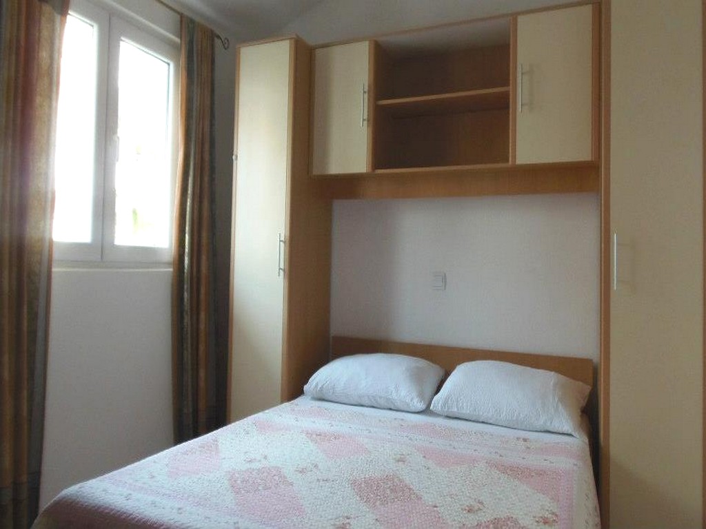 Apartment Capacity 6